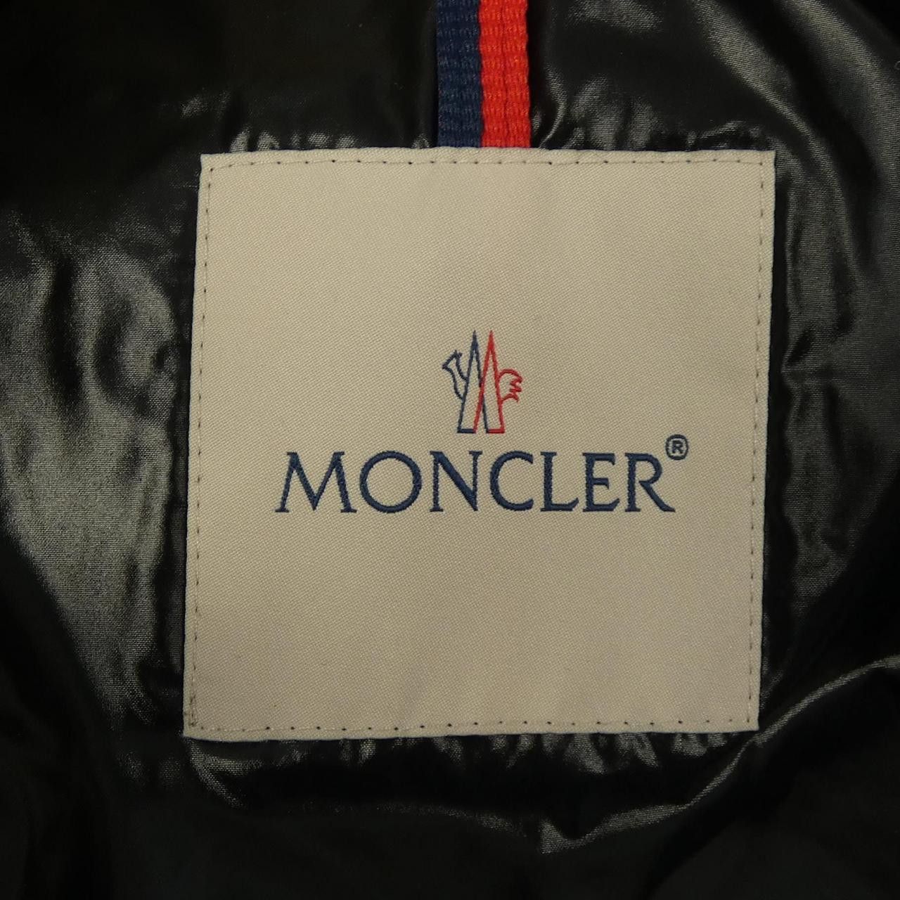 Moncler Moncler Moncler ROBERT Down Jacket Others Outerwear ROBERT DUTY FREE for USA Size ONE SIZE - 7 Thumbnail