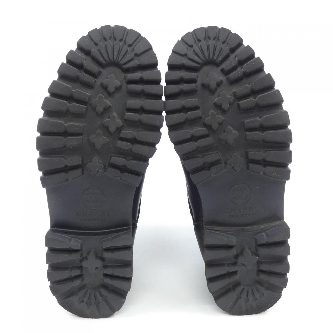 Chanel Chanel Chanel G26590 Shearling Boots Natural Material Shoes G26590 DUTY FREE for USA Size ONE SIZE - 4 Thumbnail