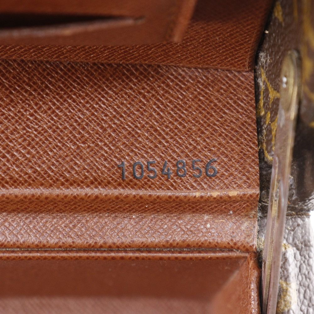 Louis Vuitton Louis Vuitton Louis Vuitton President Monogram Attache Case Canvas Business Bag M53012 DUTY FREE for USA Size ONE SIZE - 17 Thumbnail