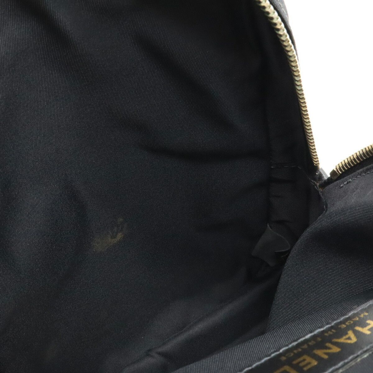 Chanel Chanel Chanel Nylon Jacquard New Travel Line Shoulder Bag A20513 Leather Shoulder Bag A20513 DUTY FREE for USA Size ONE SIZE - 7 Thumbnail