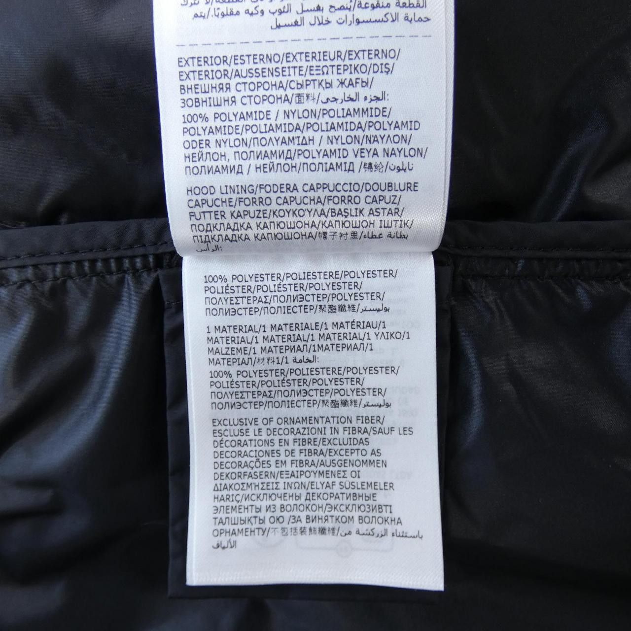 Moncler Moncler Moncler IOLE Jacket Others Outerwear IOLE DUTY FREE for USA Size ONE SIZE - 3 Thumbnail