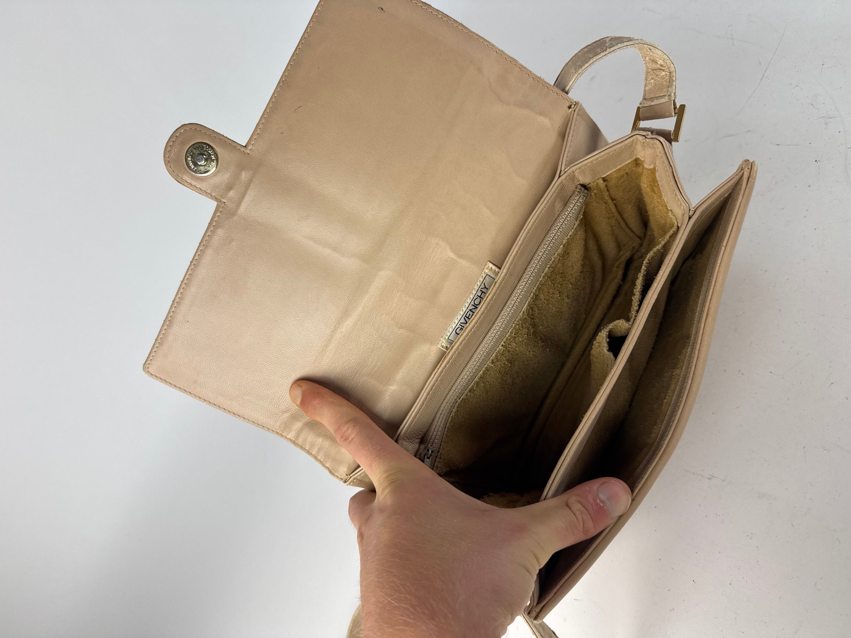 Givenchy Vintage Crossbody Leather bag beige Size ONE SIZE - 3 Thumbnail