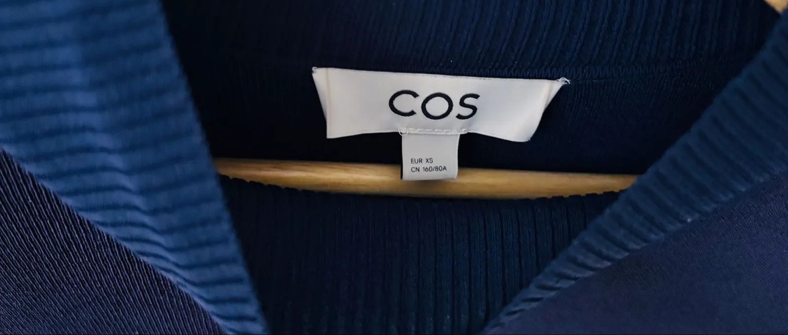 Cos Cos Polo knit Size XS / US 0-2 / IT 36-38 - 2 Thumbnail