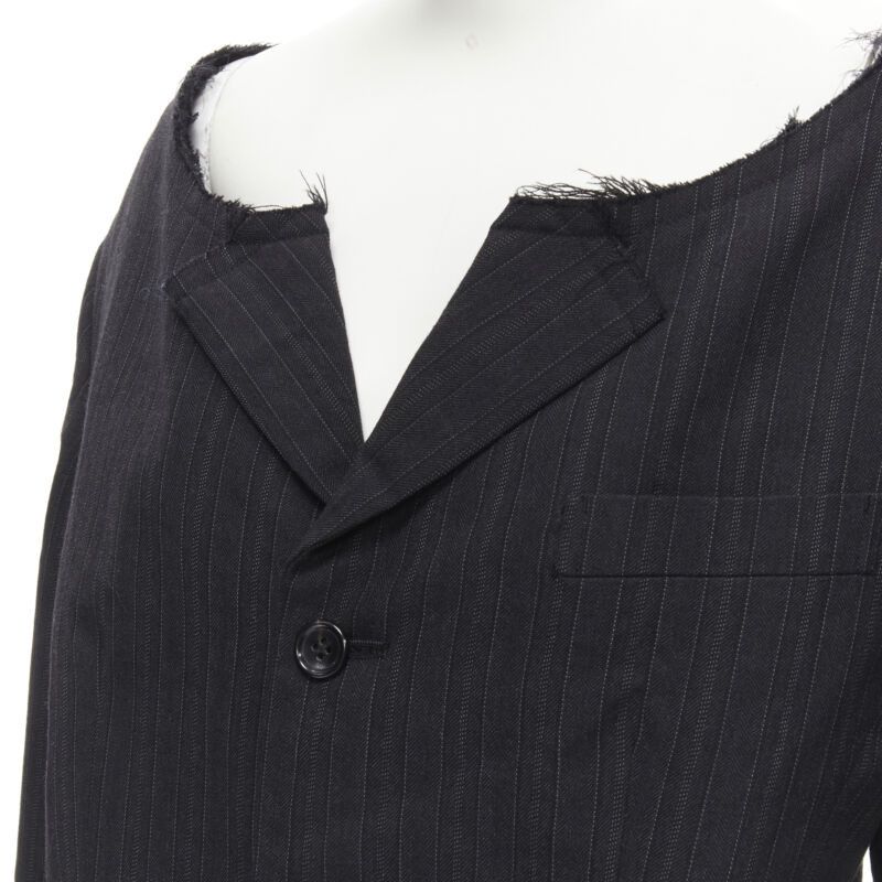 Comme des Garcons COMME DES GARCONS 1994 dark grey pinstripe frayed cut collar boxy coat M Size M / US 6-8 / IT 42-44 - 2 Thumbnail