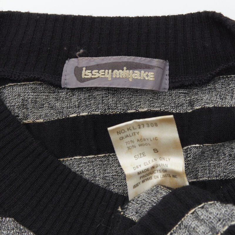 Issey Miyake ISSEY MIYAKE 1980s Vintage grey black stripe draped gathered sweater S Size S / US 4 / IT 40 - 11 Thumbnail
