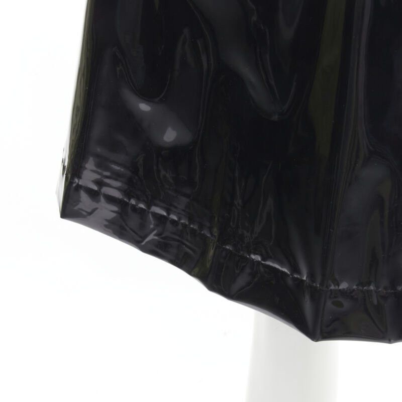 Comme des Garcons COMME DES GARCONS 1991 black vinyl plastic bias cut A-lined flared skirt L Size 30" / US 8 / IT 44 - 8 Thumbnail