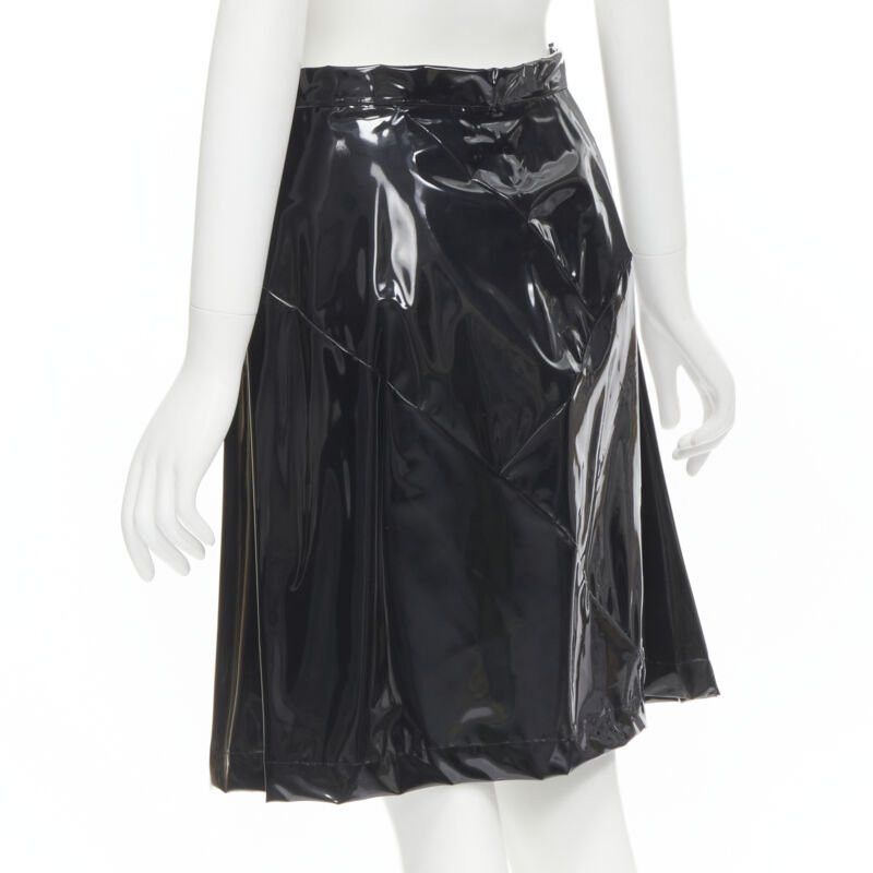 Comme des Garcons COMME DES GARCONS 1991 black vinyl plastic bias cut A-lined flared skirt L Size 30" / US 8 / IT 44 - 6 Thumbnail