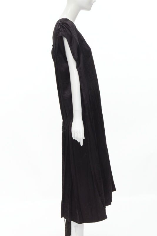 Comme des Garcons COMME DES GARCONS Vintage 1980s black triacetate V-neck pleated belted dress Size M / US 6-8 / IT 42-44 - 4 Thumbnail
