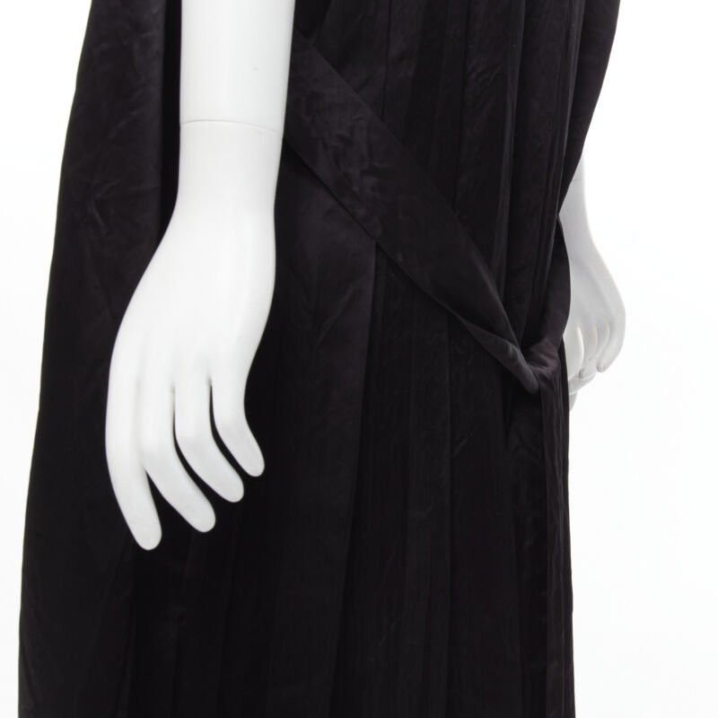 Comme des Garcons COMME DES GARCONS Vintage 1980s black triacetate V-neck pleated belted dress Size M / US 6-8 / IT 42-44 - 9 Thumbnail