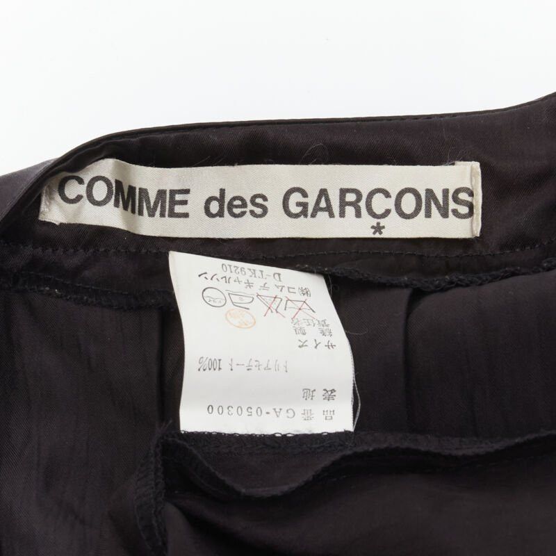 Comme des Garcons COMME DES GARCONS Vintage 1980s black triacetate V-neck pleated belted dress Size M / US 6-8 / IT 42-44 - 10 Thumbnail