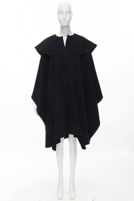 Comme des Garcons COMME DES GARCONS Vintage 1980s black wool wide ruffle collar circle poncho cape Size M / US 6-8 / IT 42-44 - 10 Thumbnail
