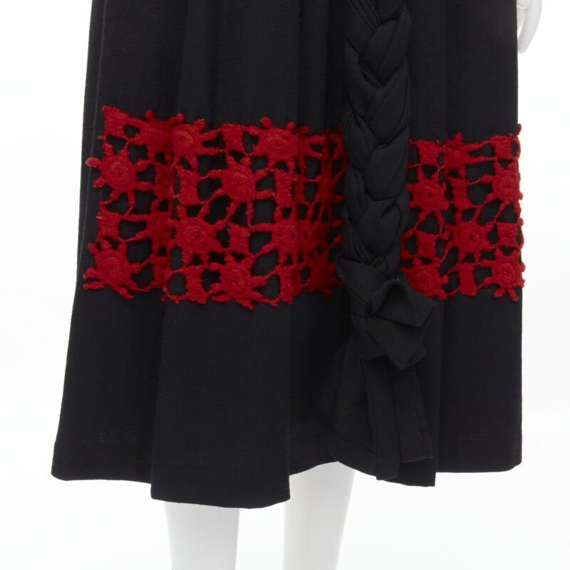Comme des Garcons COMME DES GARCONS Vintage 1988 black wool braid red lattice embroidery skirt M Size 28" / US 6 / IT 42 - 2 Thumbnail