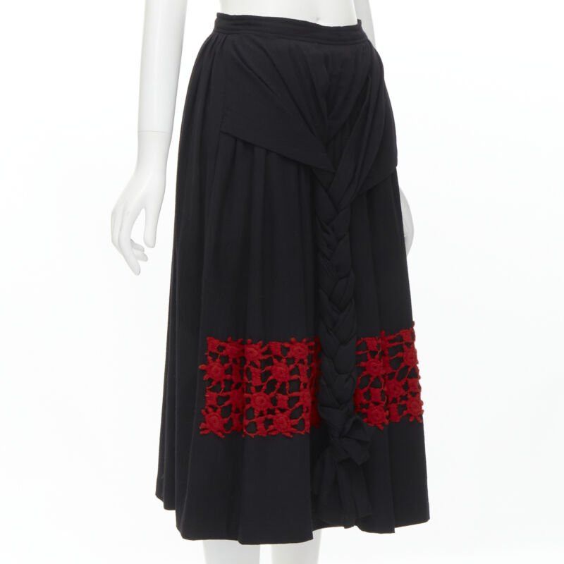 Comme des Garcons COMME DES GARCONS Vintage 1988 black wool braid red lattice embroidery skirt M Size 28" / US 6 / IT 42 - 3 Thumbnail