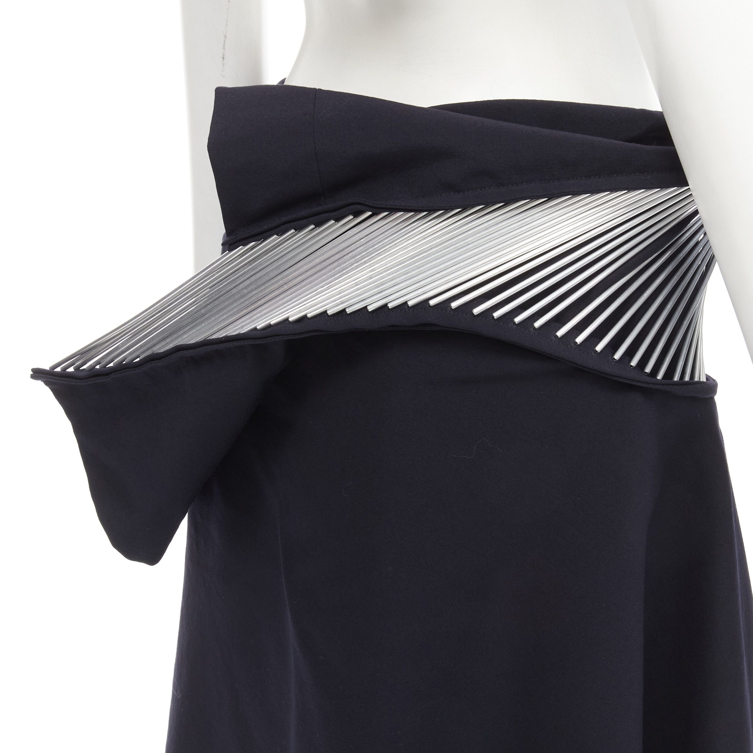 Junya Watanabe rare JUNYA WATANABE Vintage 1998 Runway silver architectural metal midi skirt Size 27" / US 4 / IT 40 - 2 Thumbnail