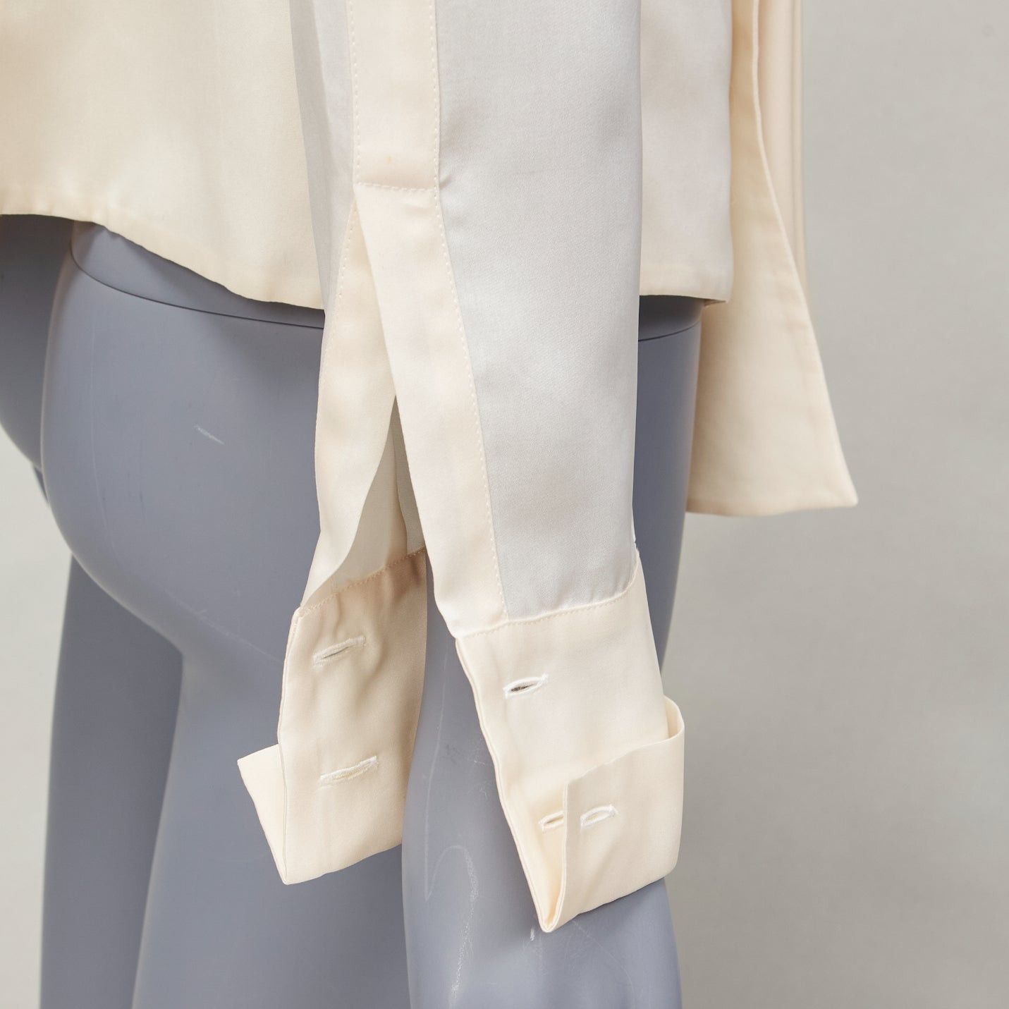 Gianfranco Ferre GIANFRANCO FERRE Vintage cream silk XL bow detail power shoulder jacket IT44 L Size M / US 6-8 / IT 42-44 - 9 Thumbnail