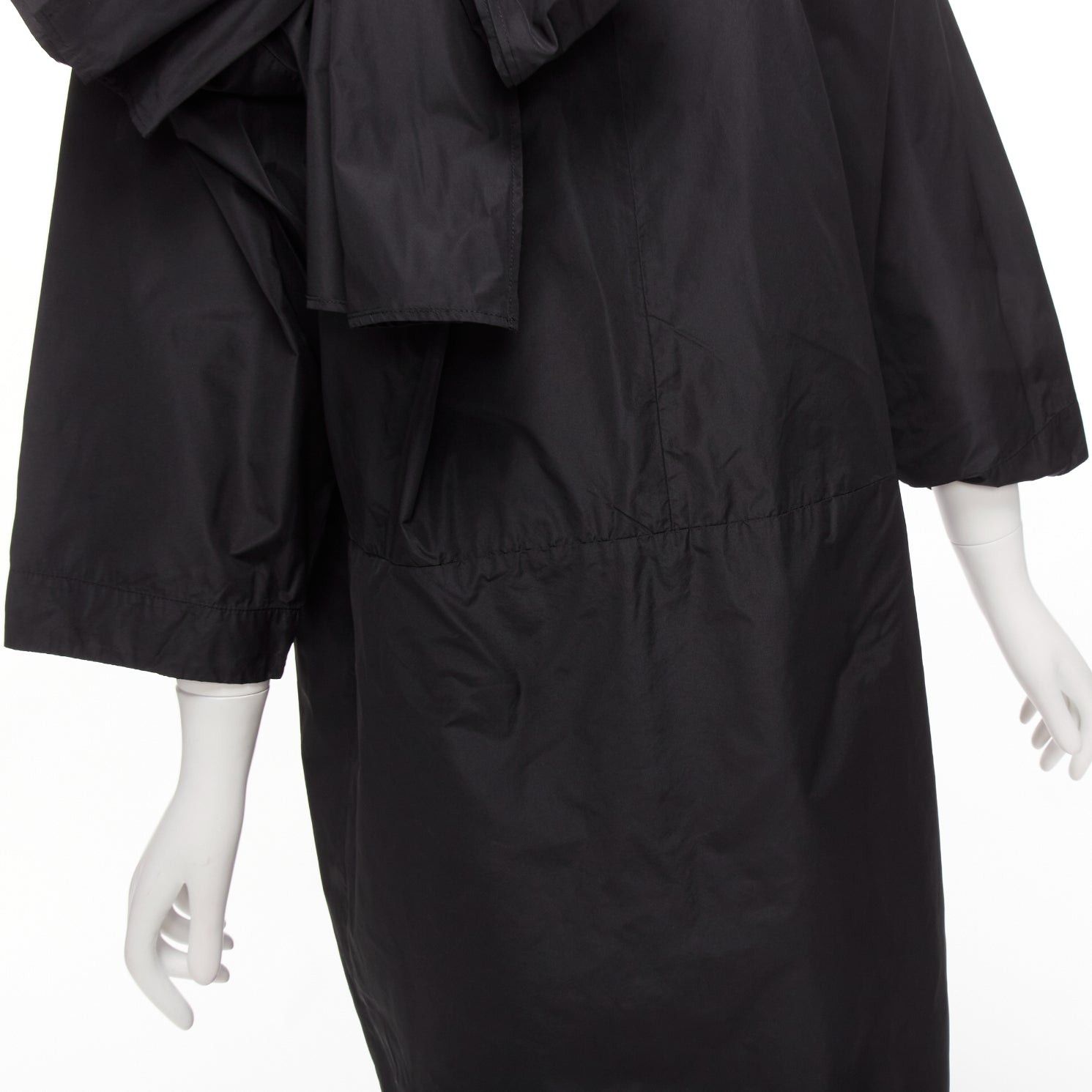 Dries Van Noten DRIES VAN NOTEN black bow detail chest panelled keyhole tent dress FR36 S Size S / US 4 / IT 40 - 7 Thumbnail