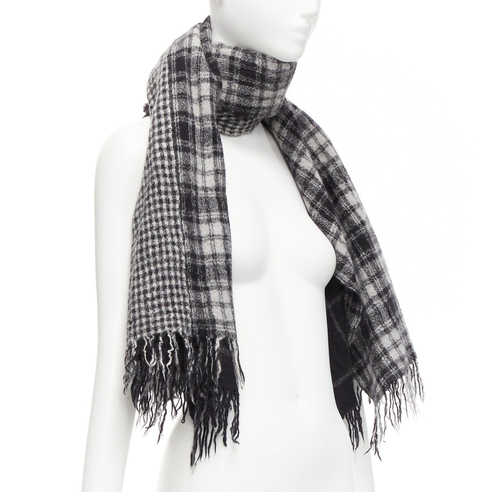 Yohji Yamamoto Y'S YOHJI YAMAMOTO grey 100% wool checkered black Y safety pin fringe scarf Size ONE SIZE - 3 Thumbnail