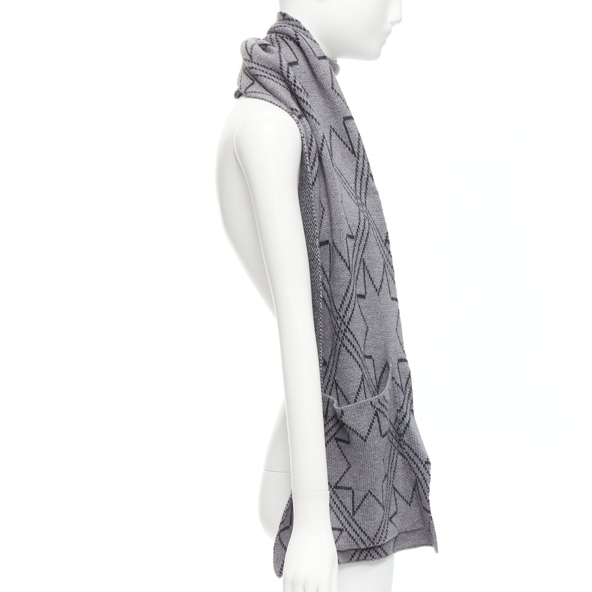 Thom Browne THOM BROWNE grey black graphic star 4 bar stripes pocketed long scarf Size ONE SIZE - 4 Thumbnail