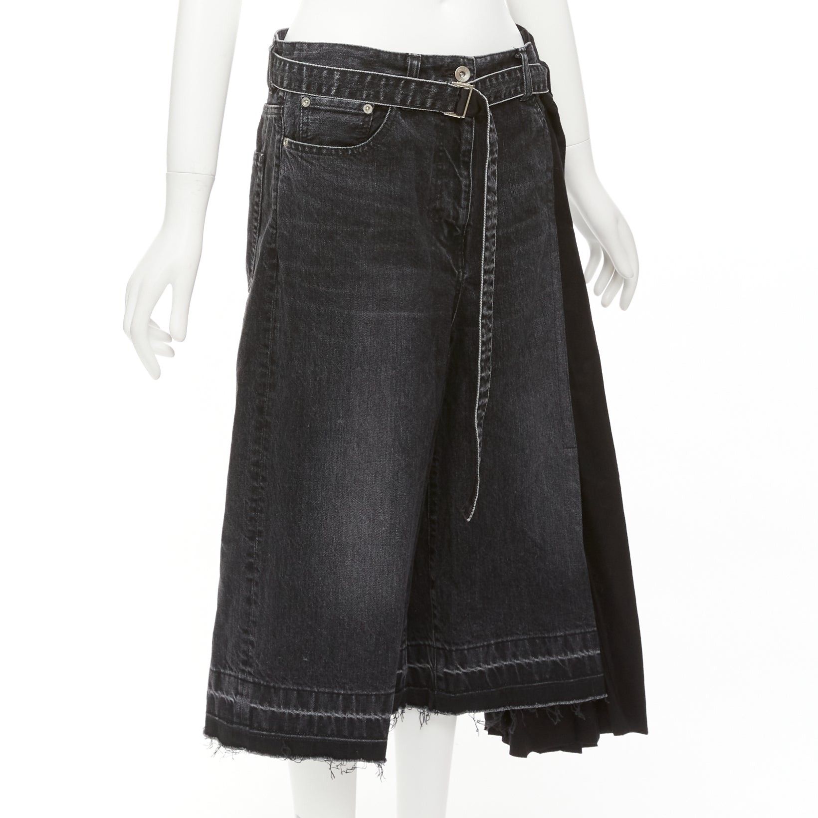 Sacai SACAI 2020 black cotton wool nylon denim pleats deconstruction shorts JP3 L Size 30" / US 8 / IT 44 - 3 Thumbnail