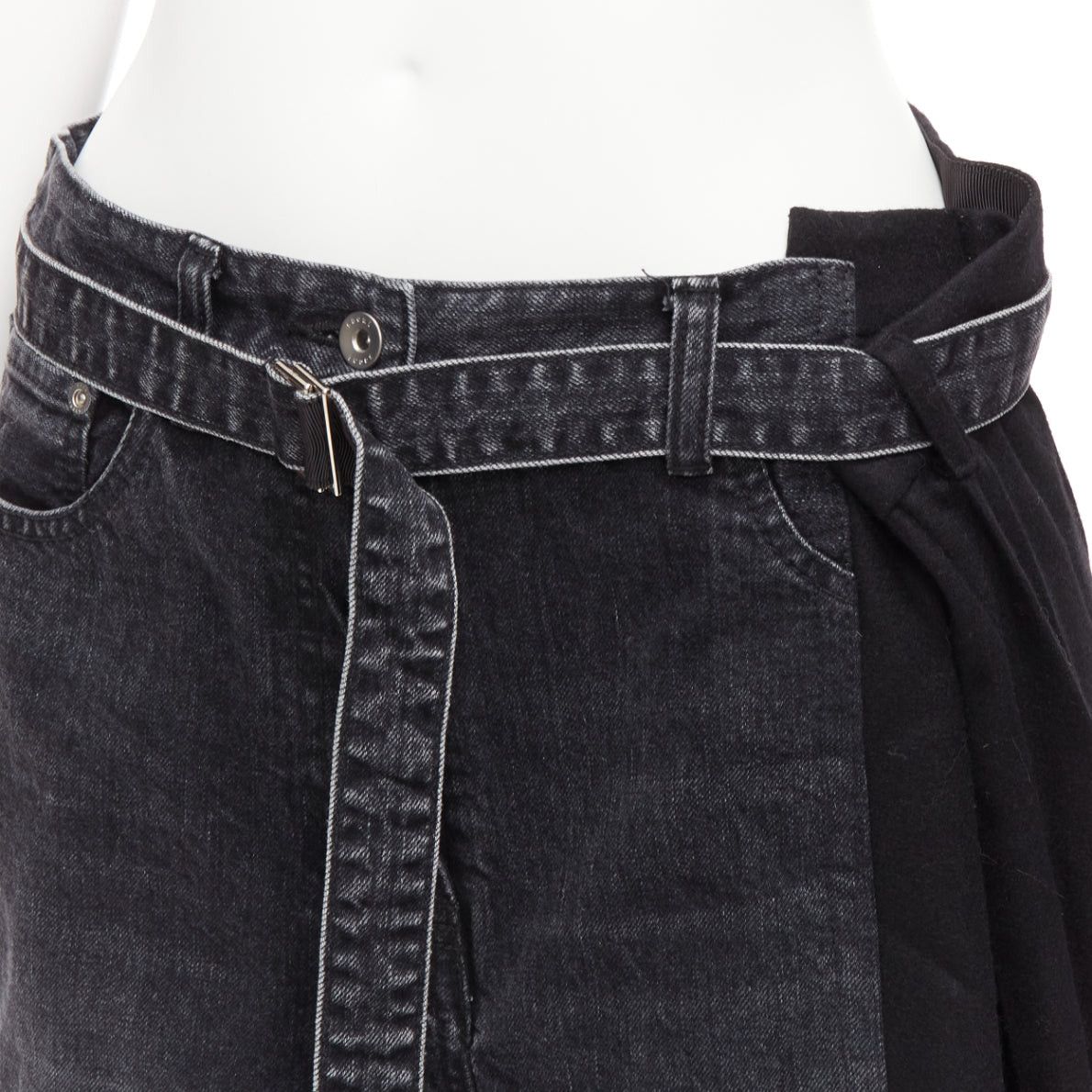 Sacai SACAI 2020 black cotton wool nylon denim pleats deconstruction shorts JP3 L Size 30" / US 8 / IT 44 - 6 Thumbnail