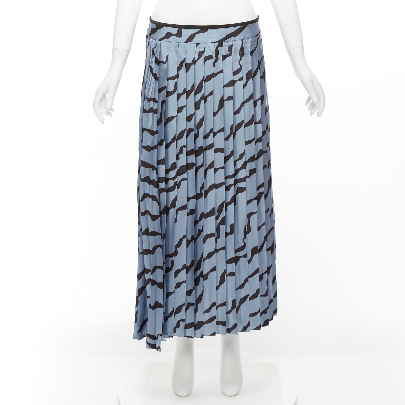 Victoria Beckham VVB VICTORIA BECKHAM blue black diagonal print pleated bias hem skirt UK8 S Size 27" / US 4 / IT 40 - 9 Thumbnail