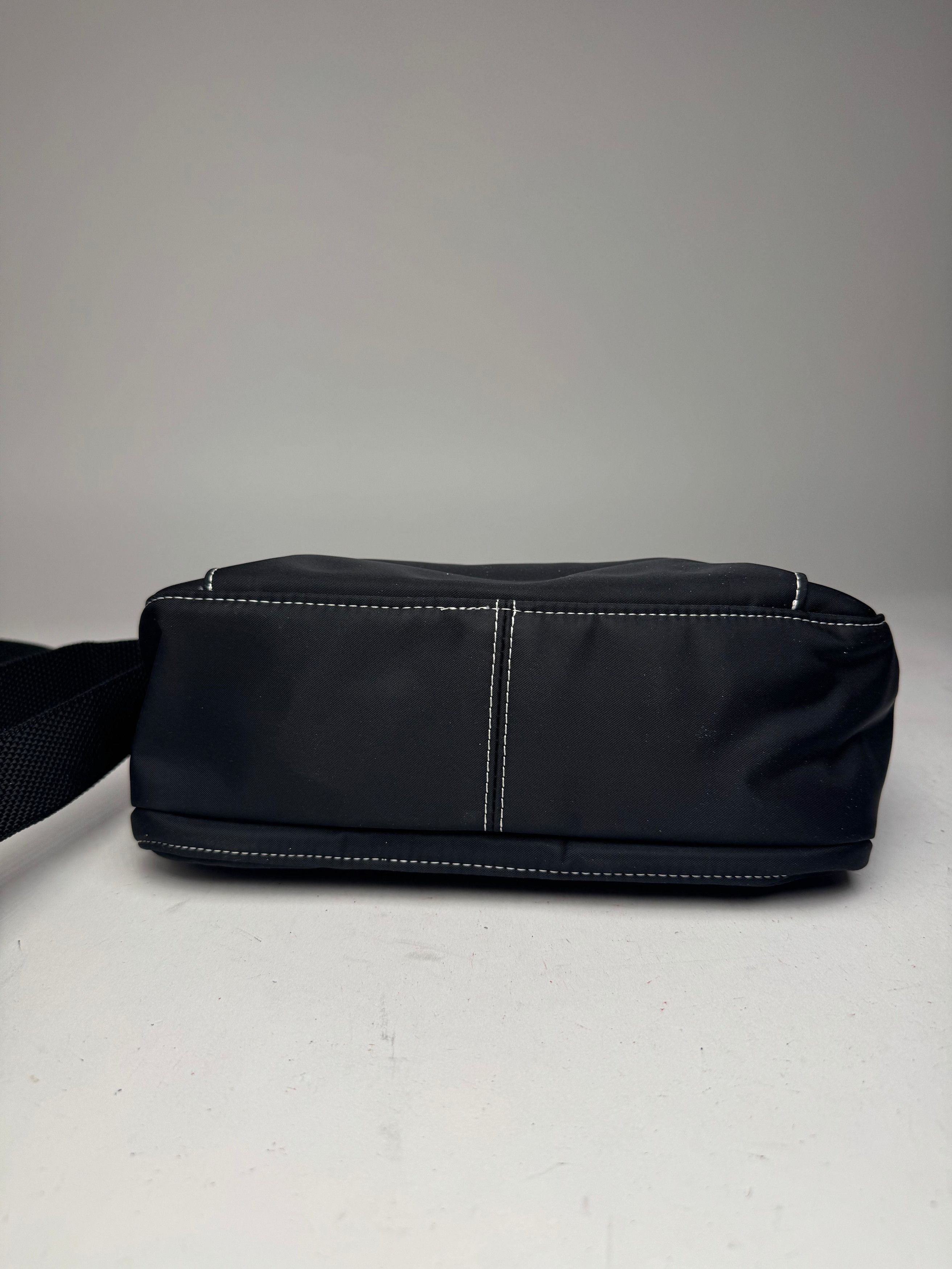 Courreges Vintage Polyester crossbody Bag black Size ONE SIZE - 15 Thumbnail