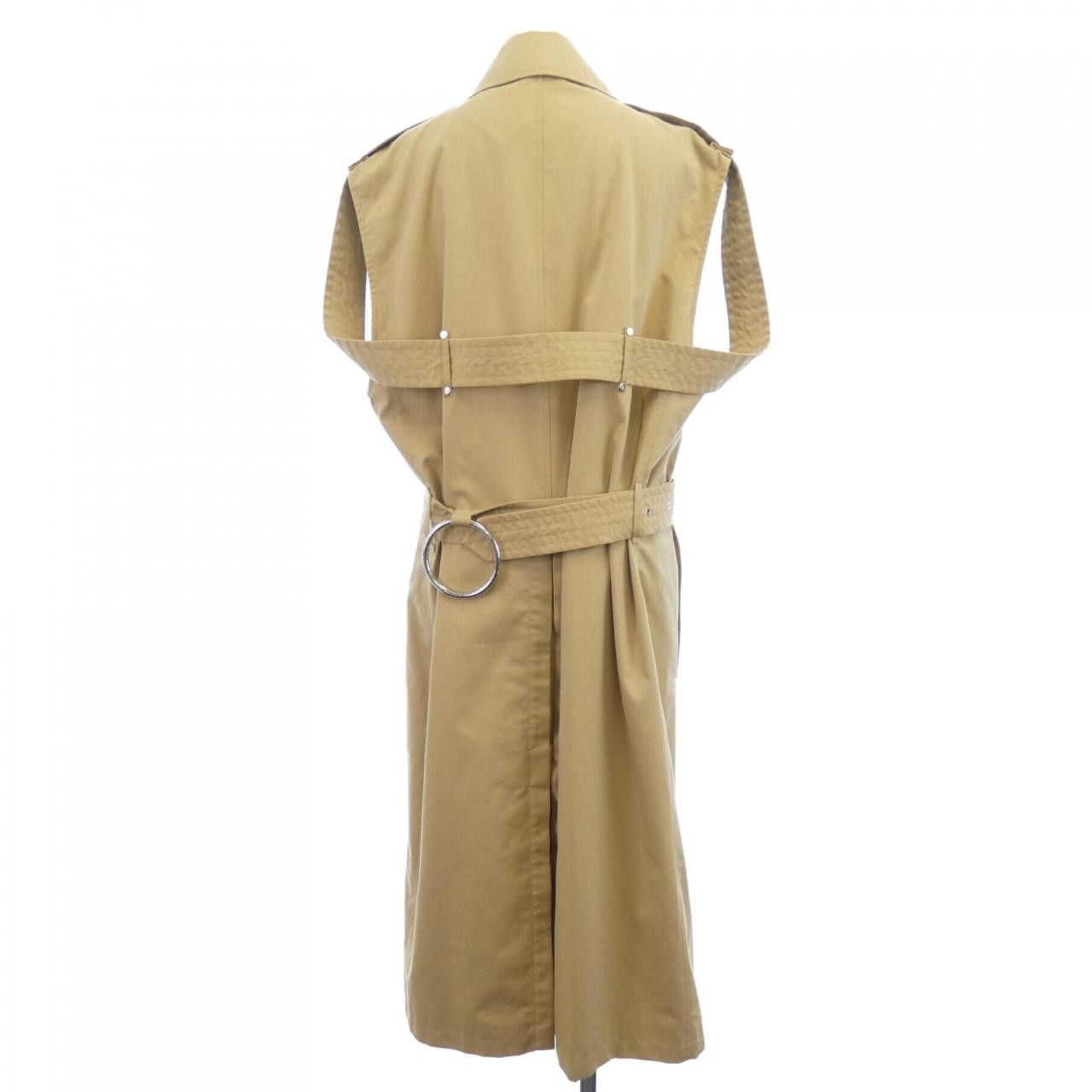 Burberry Burberry Burberry Long Vest Others Tops 45581961 DUTY FREE for USA Size ONE SIZE - 2 Thumbnail