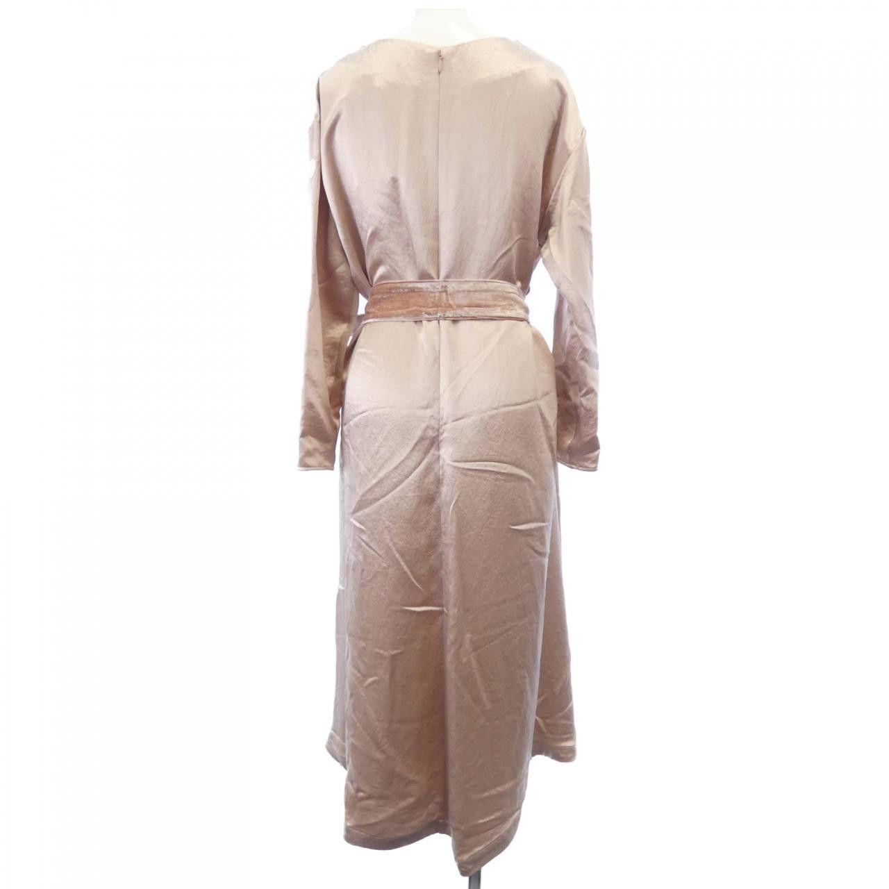 Other Other BORDERS at BALCONY Dress Others Dresses DUTY FREE for USA Size ONE SIZE - 2 Thumbnail