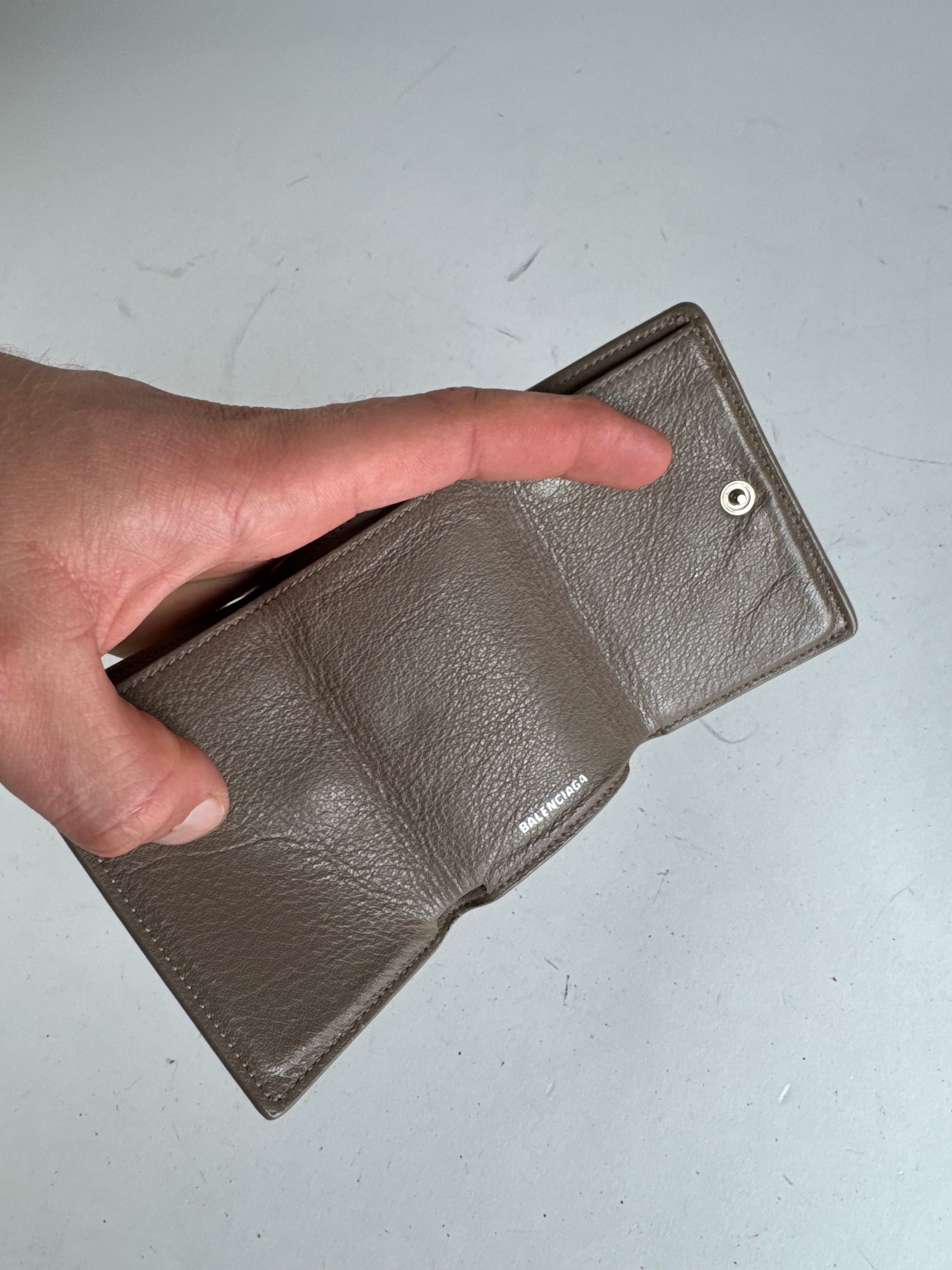 Balenciaga Vintage Leather Postal Card Holder Brown Size ONE SIZE - 8 Thumbnail