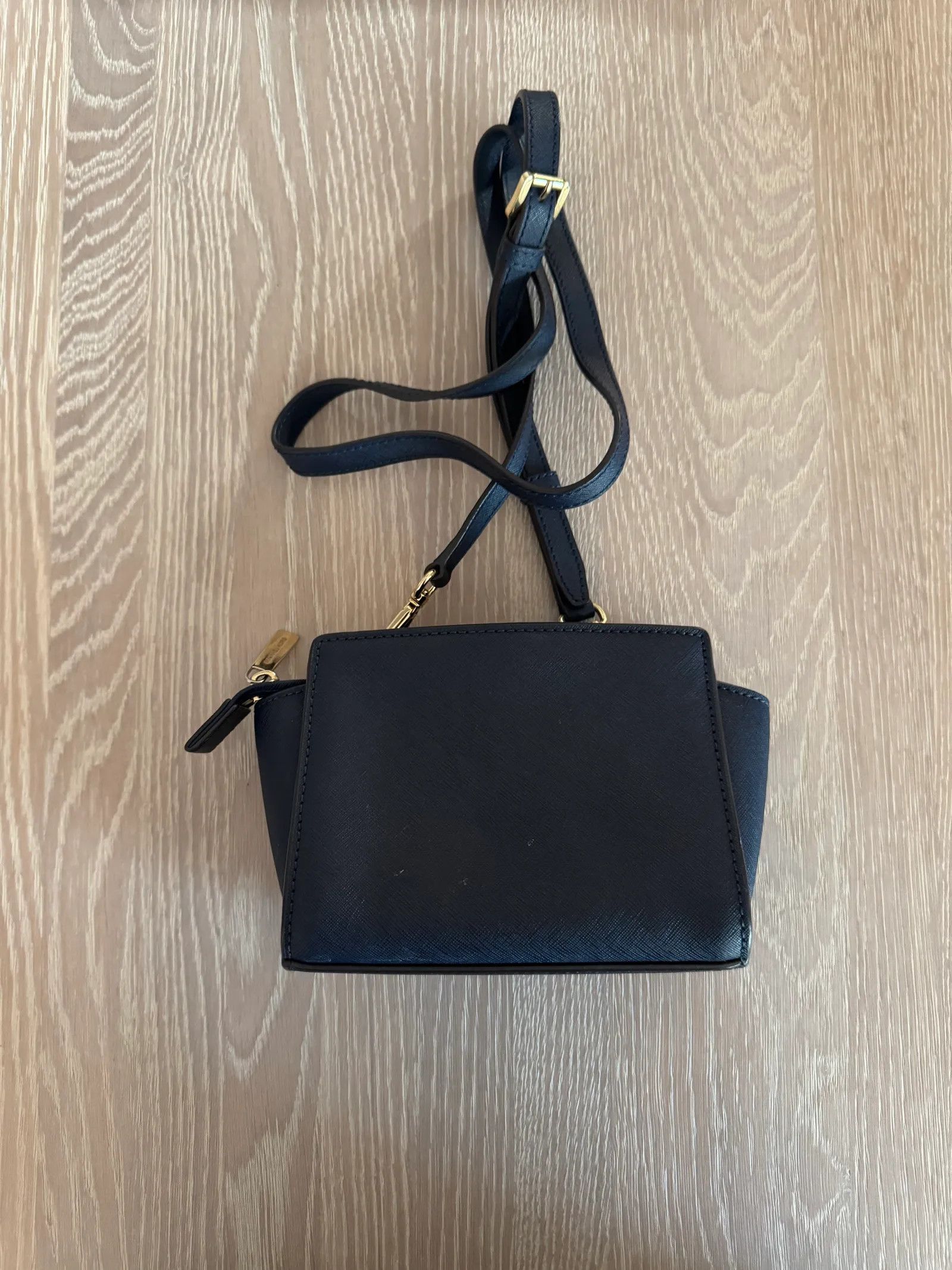 Michael Kors Michael Kors Bucket Bag Size ONE SIZE - 3 Thumbnail