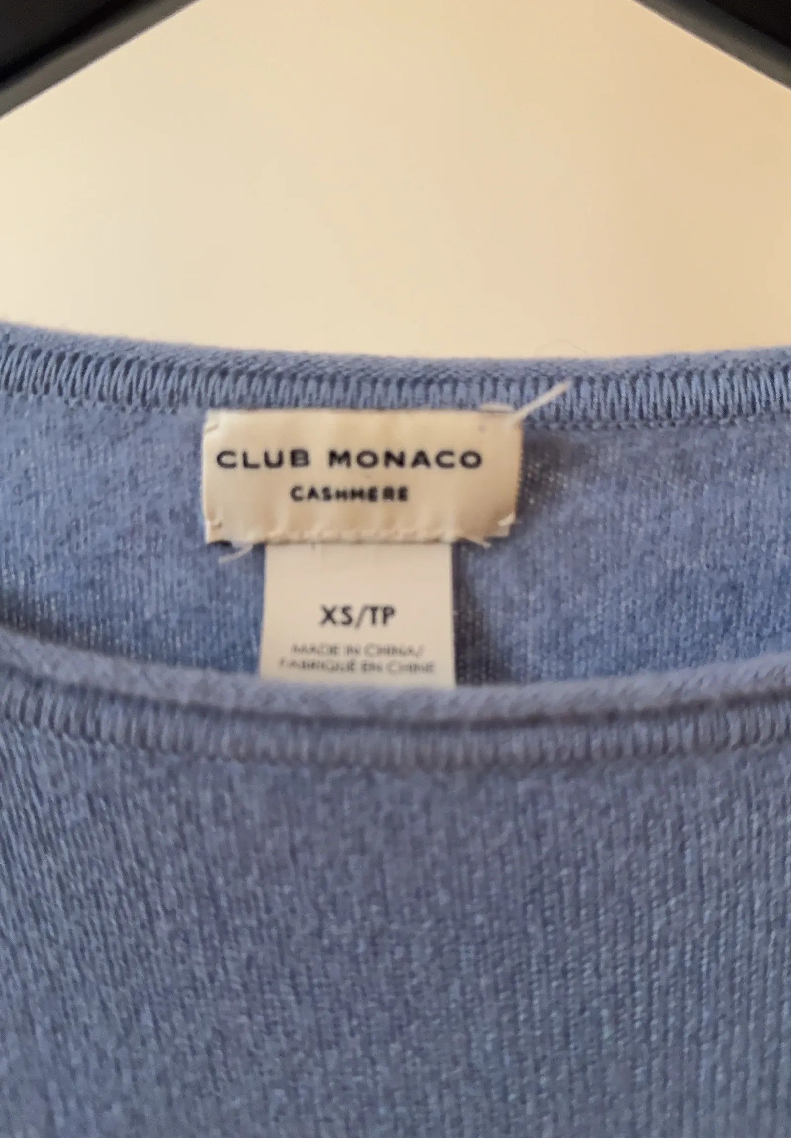 Club Monaco Club Monaco Sweater Size XS / US 0-2 / IT 36-38 - 2 Thumbnail