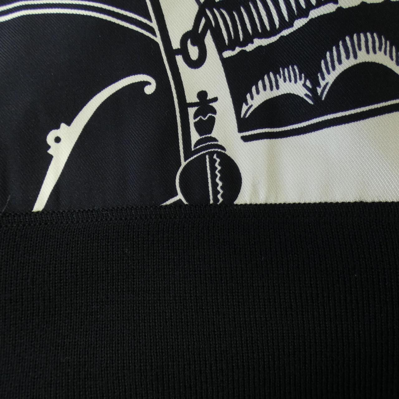 Hermes Hermes Hermes Knitwear Others Tops DUTY FREE for USA Size ONE SIZE - 7 Thumbnail