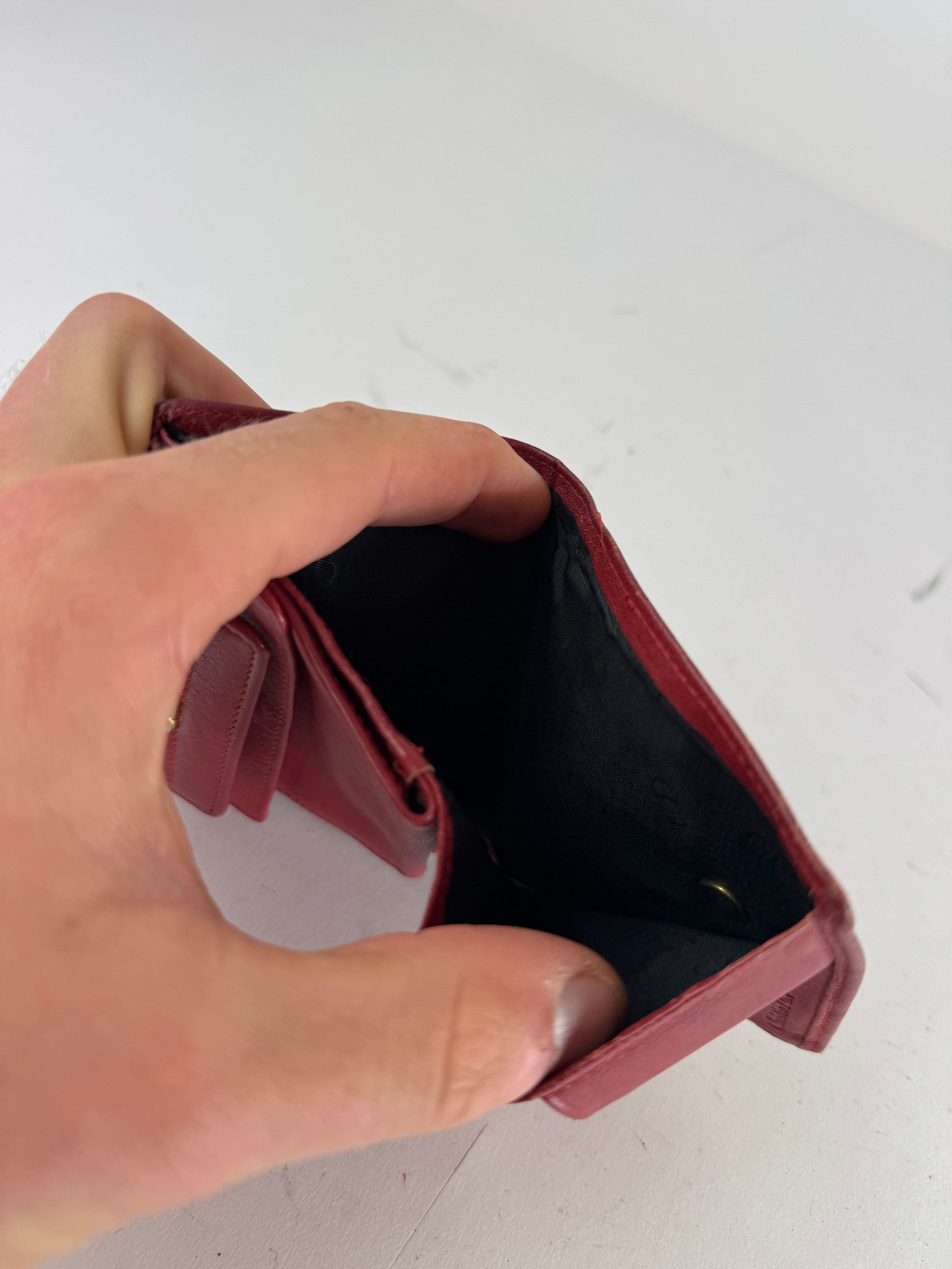 Dior Vintage Leather Wallet Red Size ONE SIZE - 9 Thumbnail
