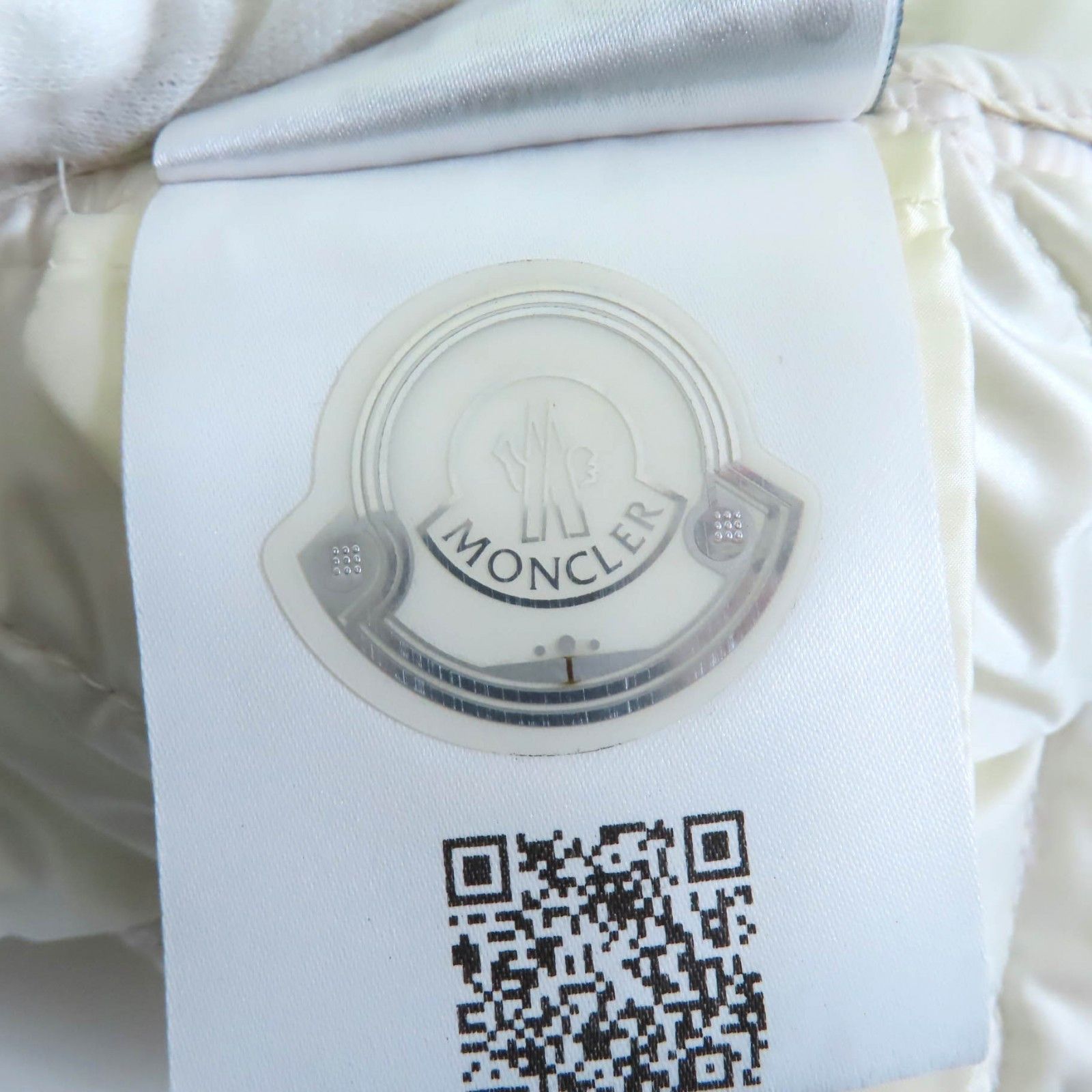 Moncler Moncler Moncler AIN Polyester Down Jacket Others Outerwear DUTY FREE for USA Size ONE SIZE - 12 Thumbnail
