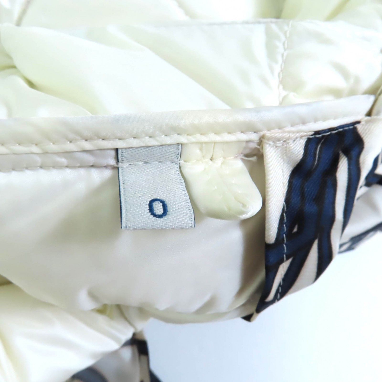 Moncler Moncler Moncler AIN Polyester Down Jacket Others Outerwear DUTY FREE for USA Size ONE SIZE - 9 Thumbnail
