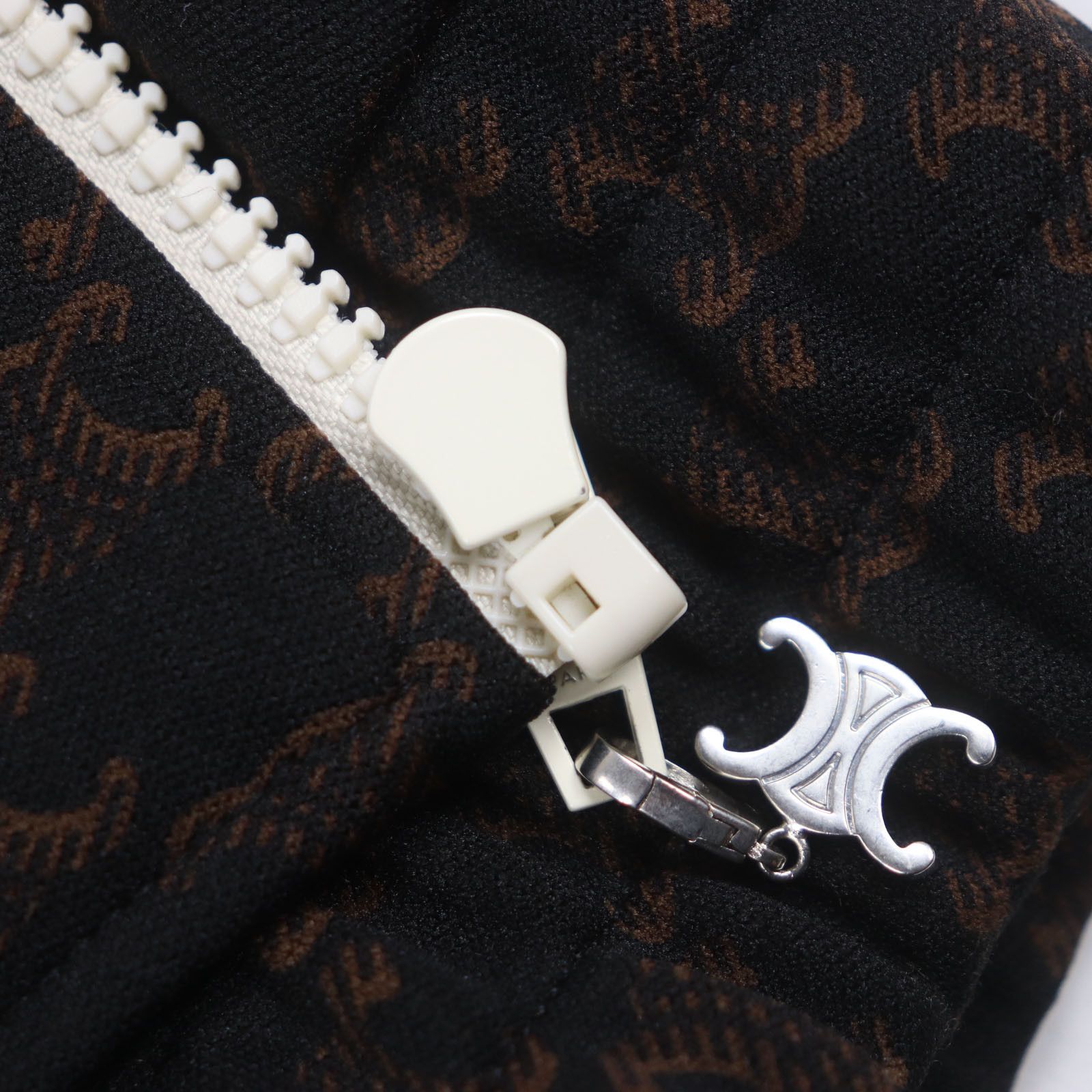 Celine Celine CELINE Polyester Jacket Others Outerwear 2Y74A366 DUTY FREE for USA Size ONE SIZE - 7 Thumbnail