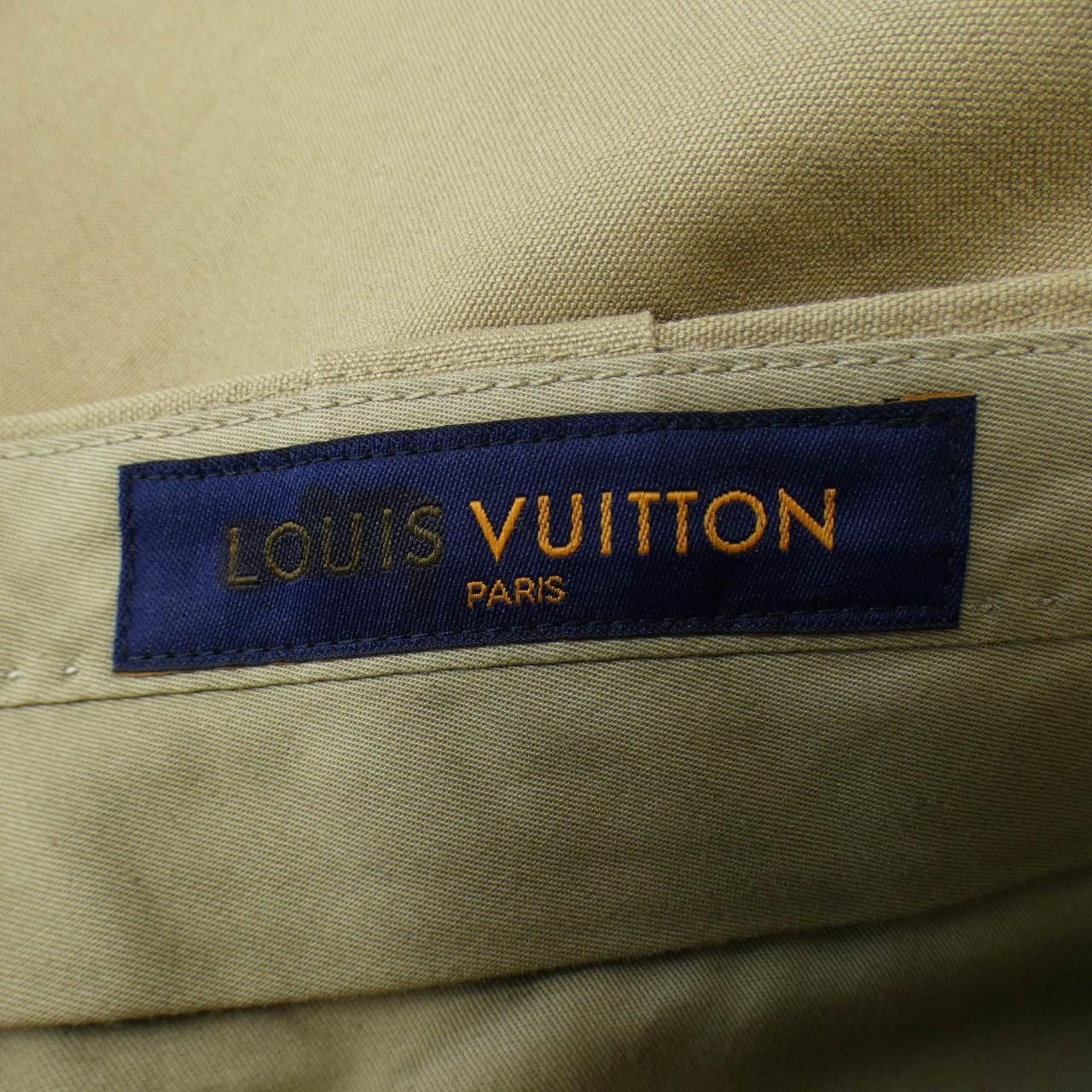 Louis Vuitton Louis Vuitton Louis Vuitton HNP16WN22 Pants Others Pants HNP16WN22 DUTY FREE for USA Size ONE SIZE - 4 Thumbnail