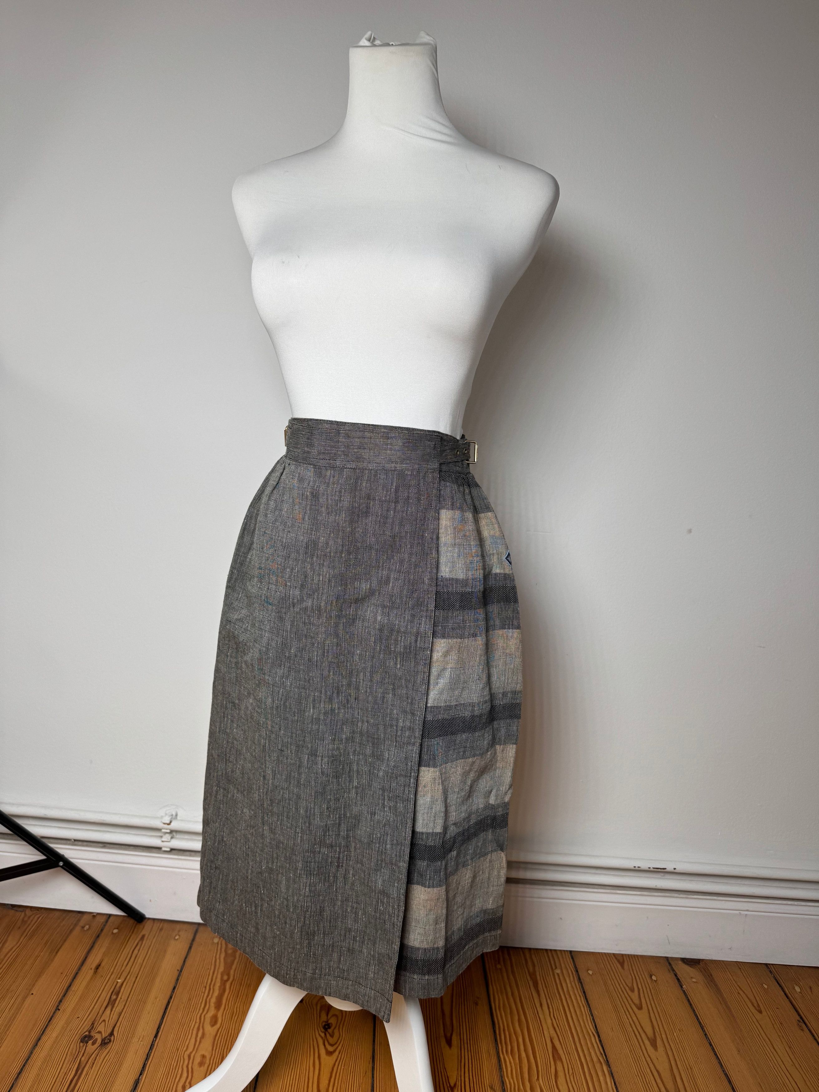Dior Vintage Asymetric Checked Wool Skirt M Grey Size 30" / US 8 / IT 44 - 14 Thumbnail