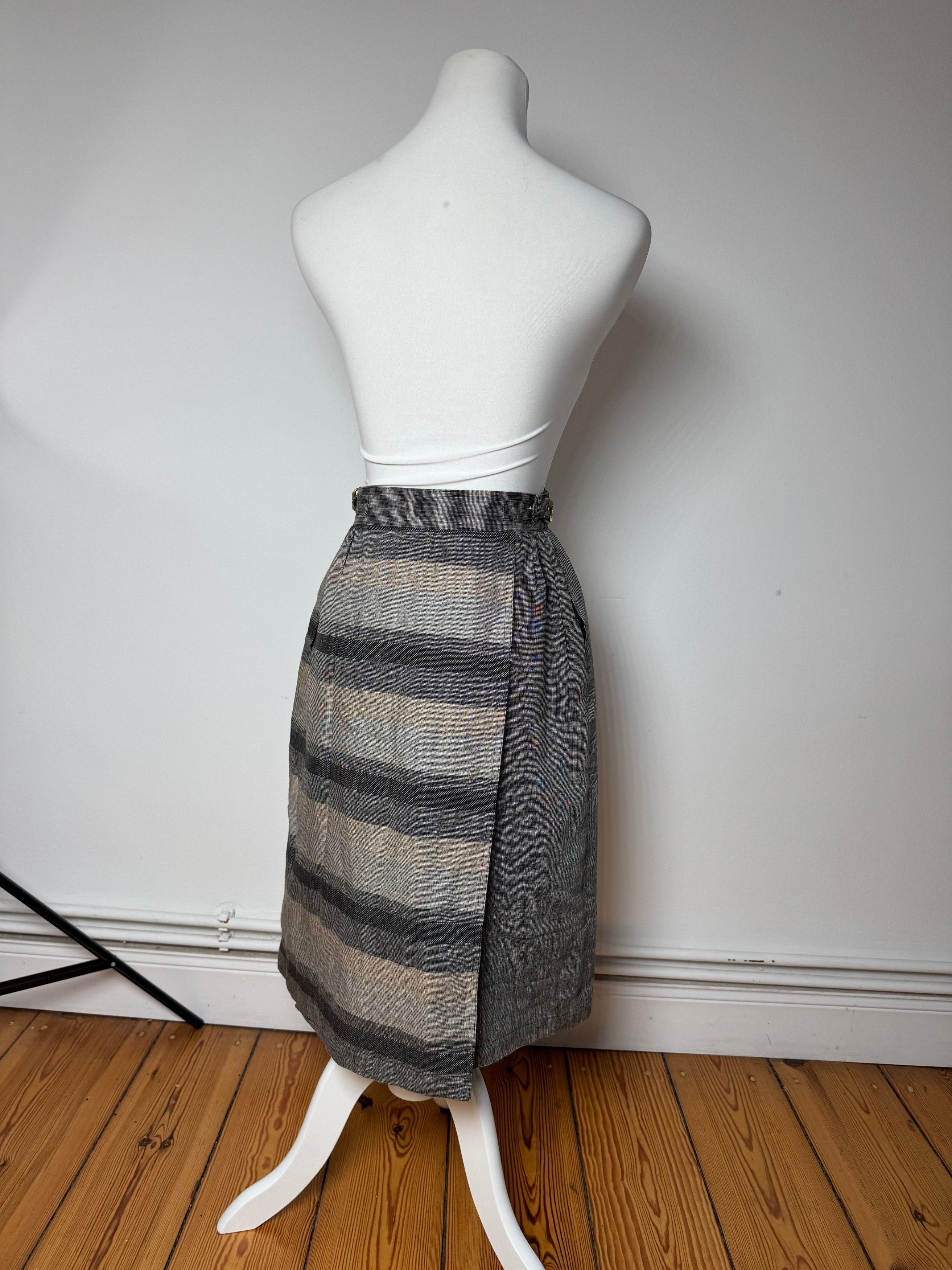 Dior Vintage Asymetric Checked Wool Skirt M Grey Size 30" / US 8 / IT 44 - 3 Thumbnail
