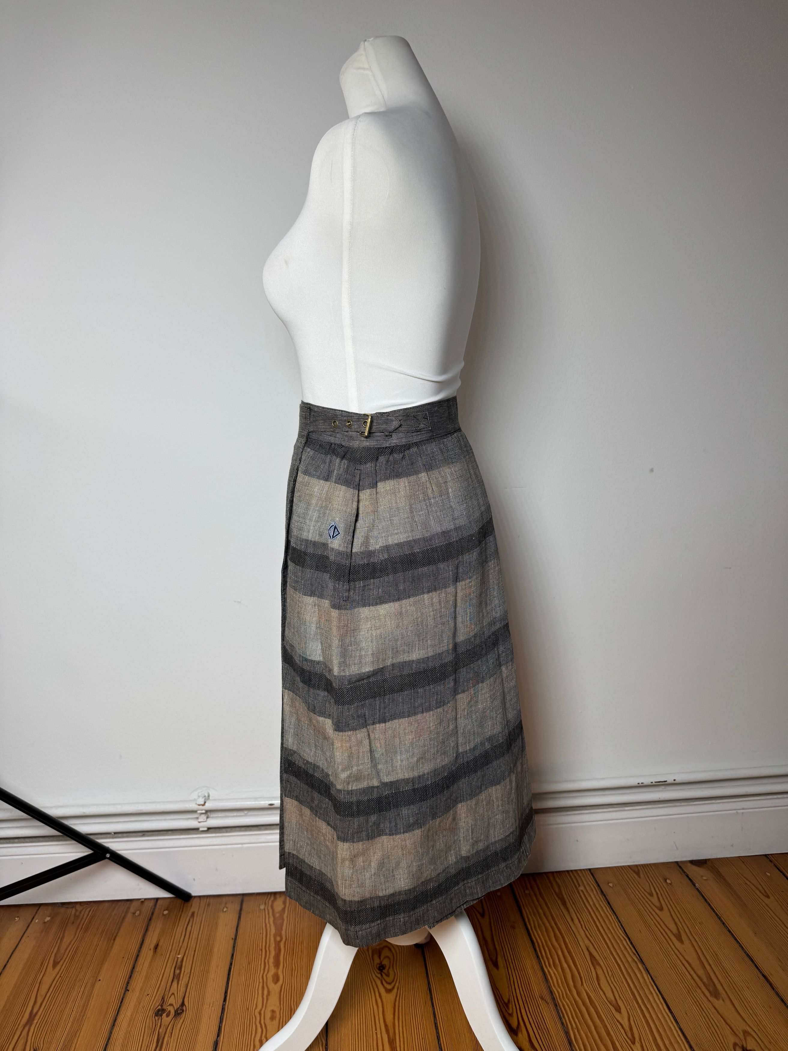 Dior Vintage Asymetric Checked Wool Skirt M Grey Size 30" / US 8 / IT 44 - 2 Thumbnail