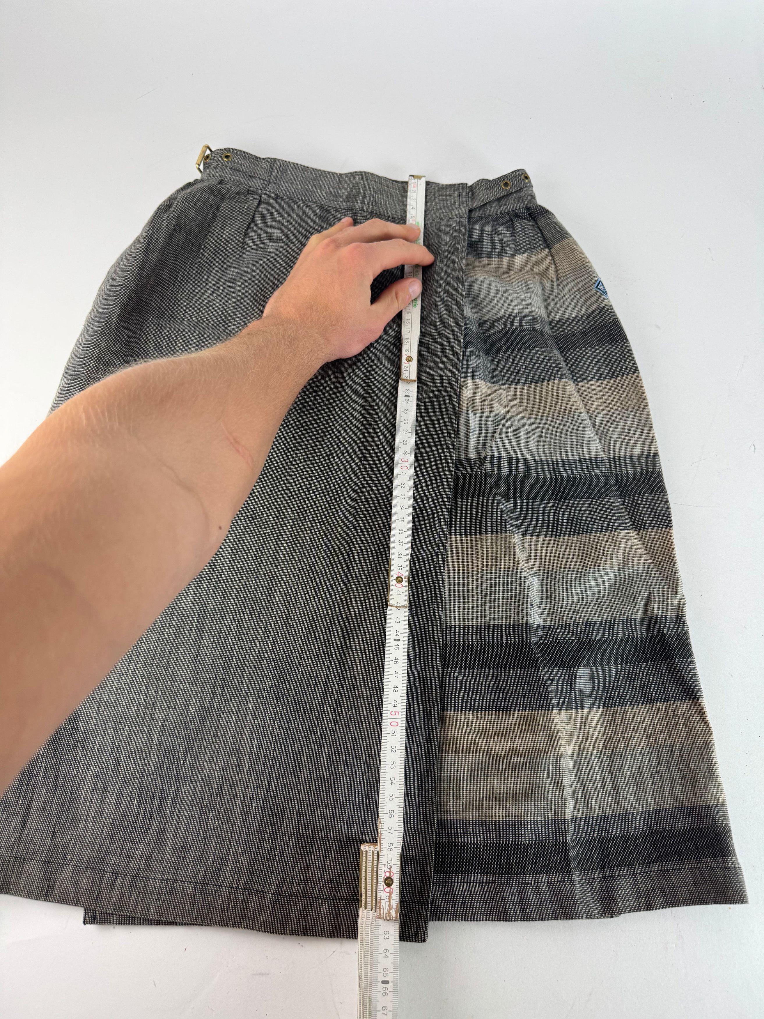 Dior Vintage Asymetric Checked Wool Skirt M Grey Size 30" / US 8 / IT 44 - 8 Thumbnail