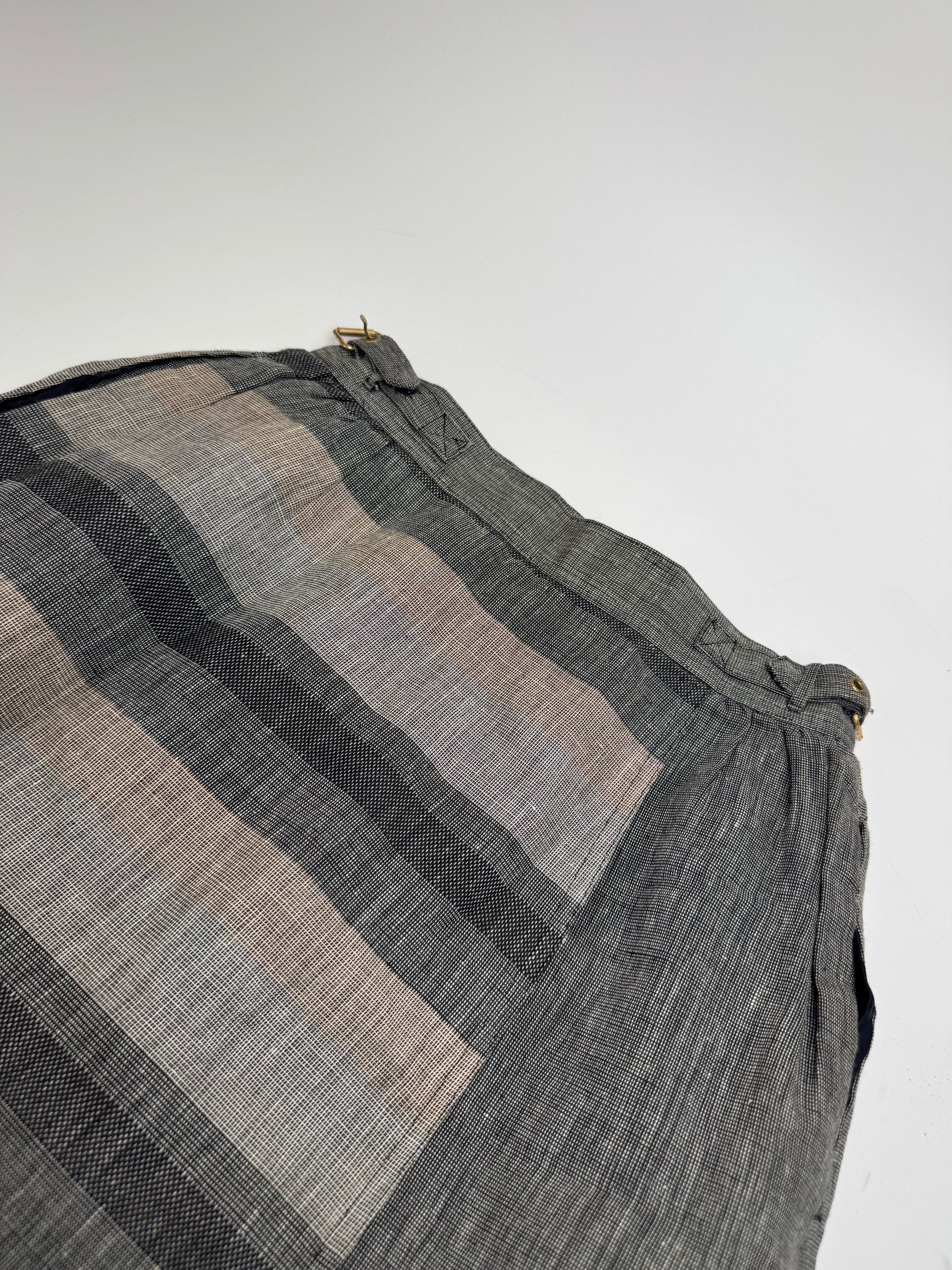 Dior Vintage Asymetric Checked Wool Skirt M Grey Size 30" / US 8 / IT 44 - 10 Thumbnail