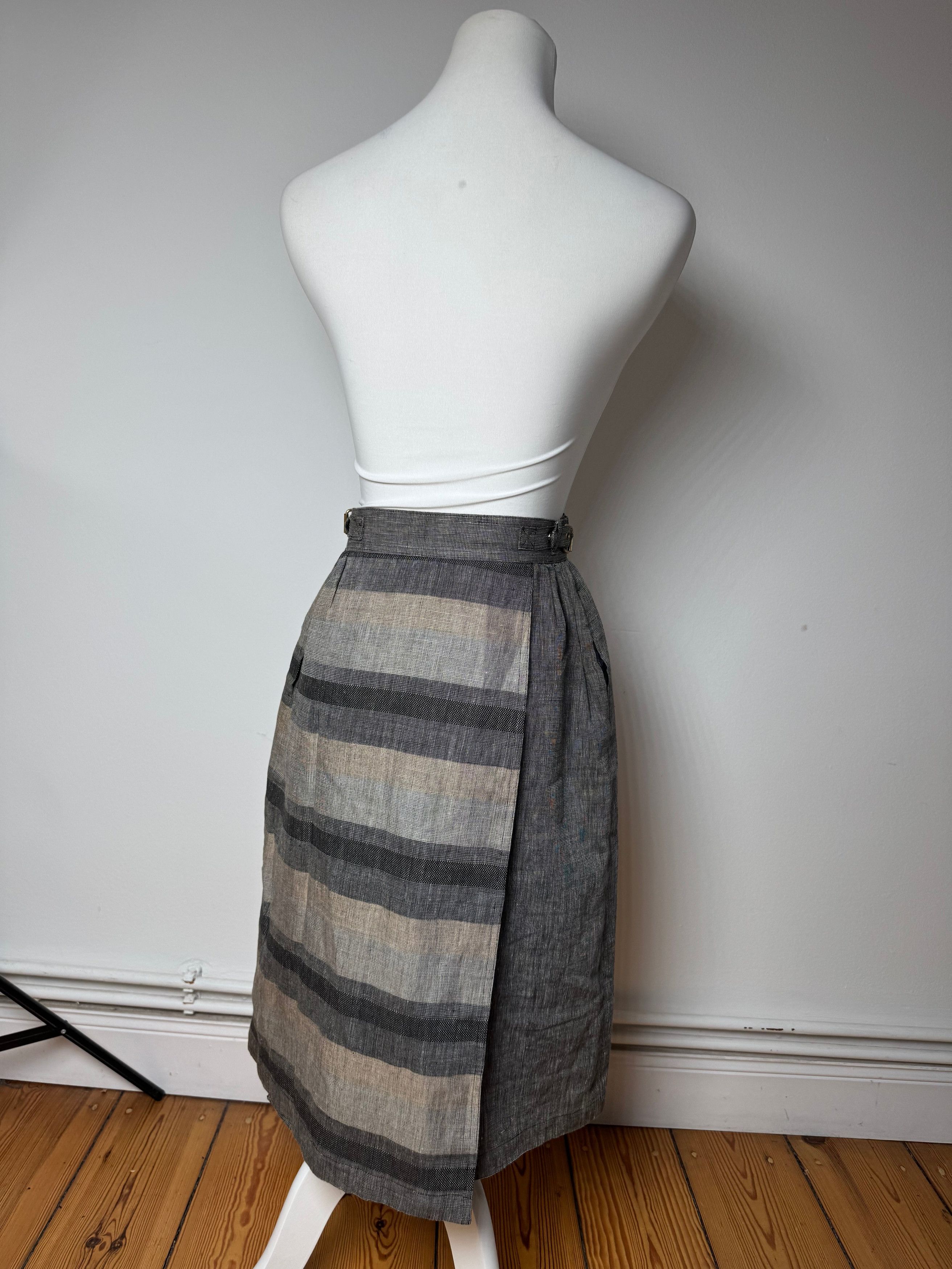 Dior Vintage Asymetric Checked Wool Skirt M Grey Size 30" / US 8 / IT 44 - 15 Thumbnail