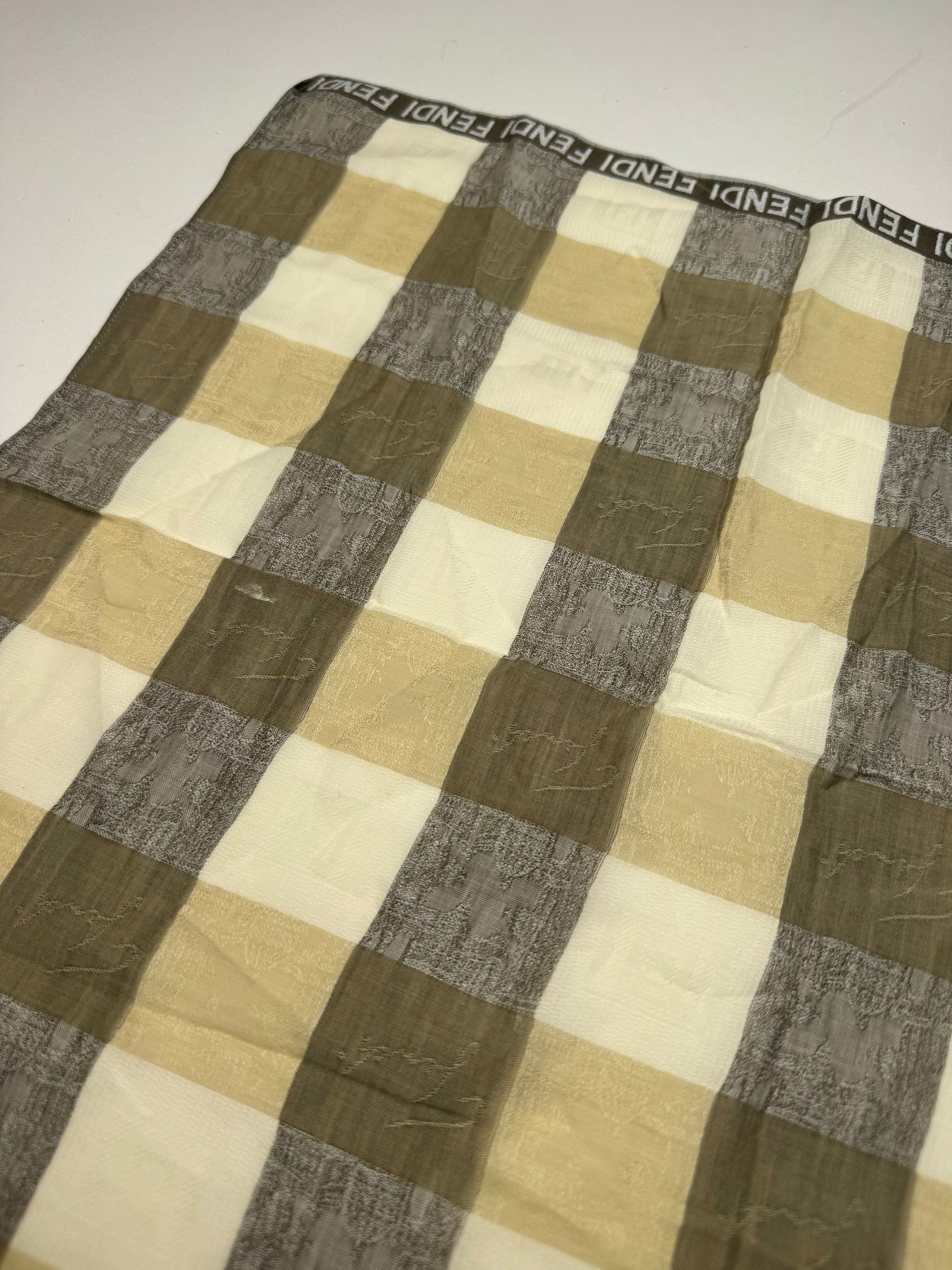 Fendi Vintage Checked Scarf Brown white Size ONE SIZE - 3 Thumbnail