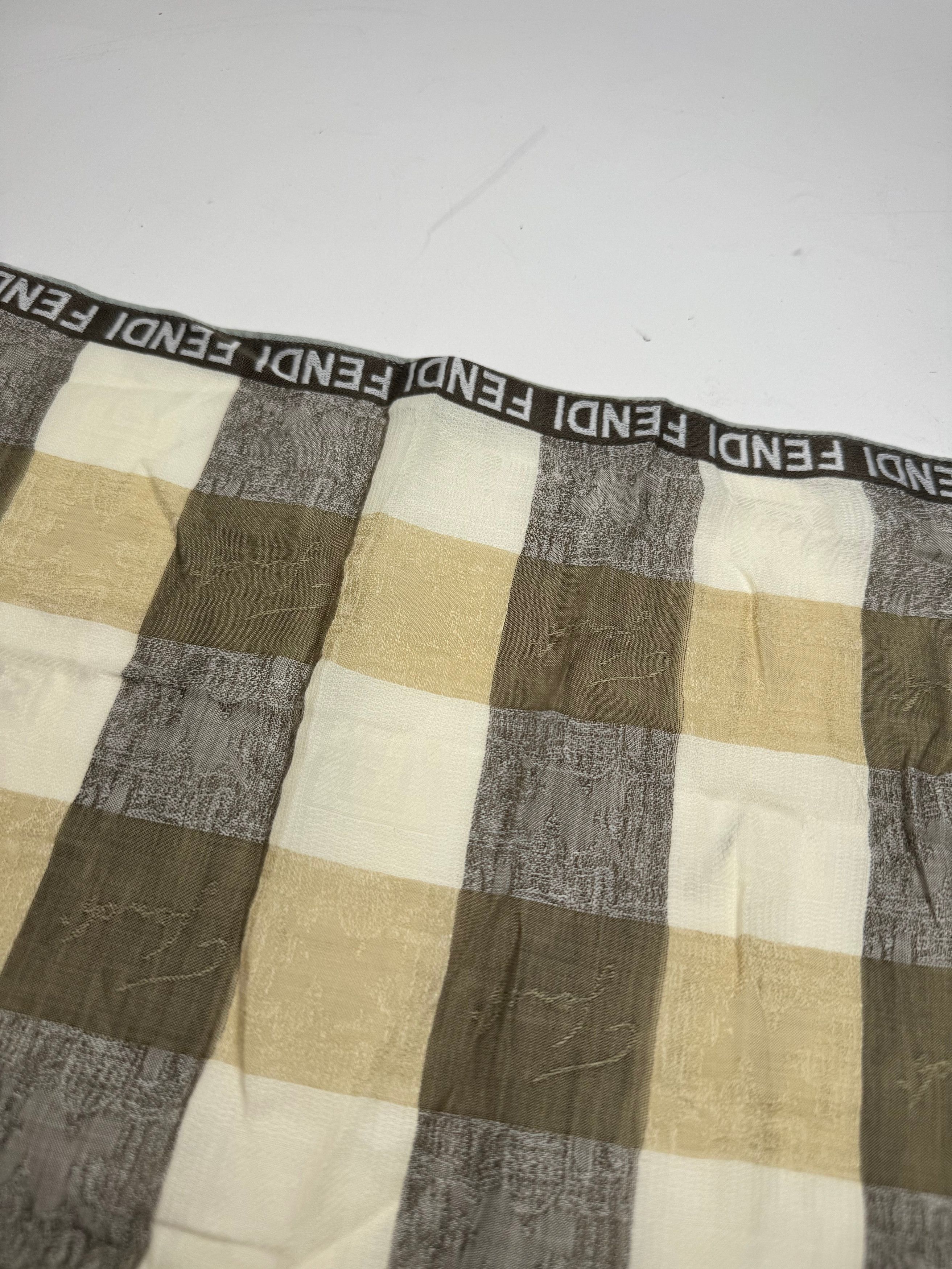 Fendi Vintage Checked Scarf Brown white Size ONE SIZE - 5 Thumbnail