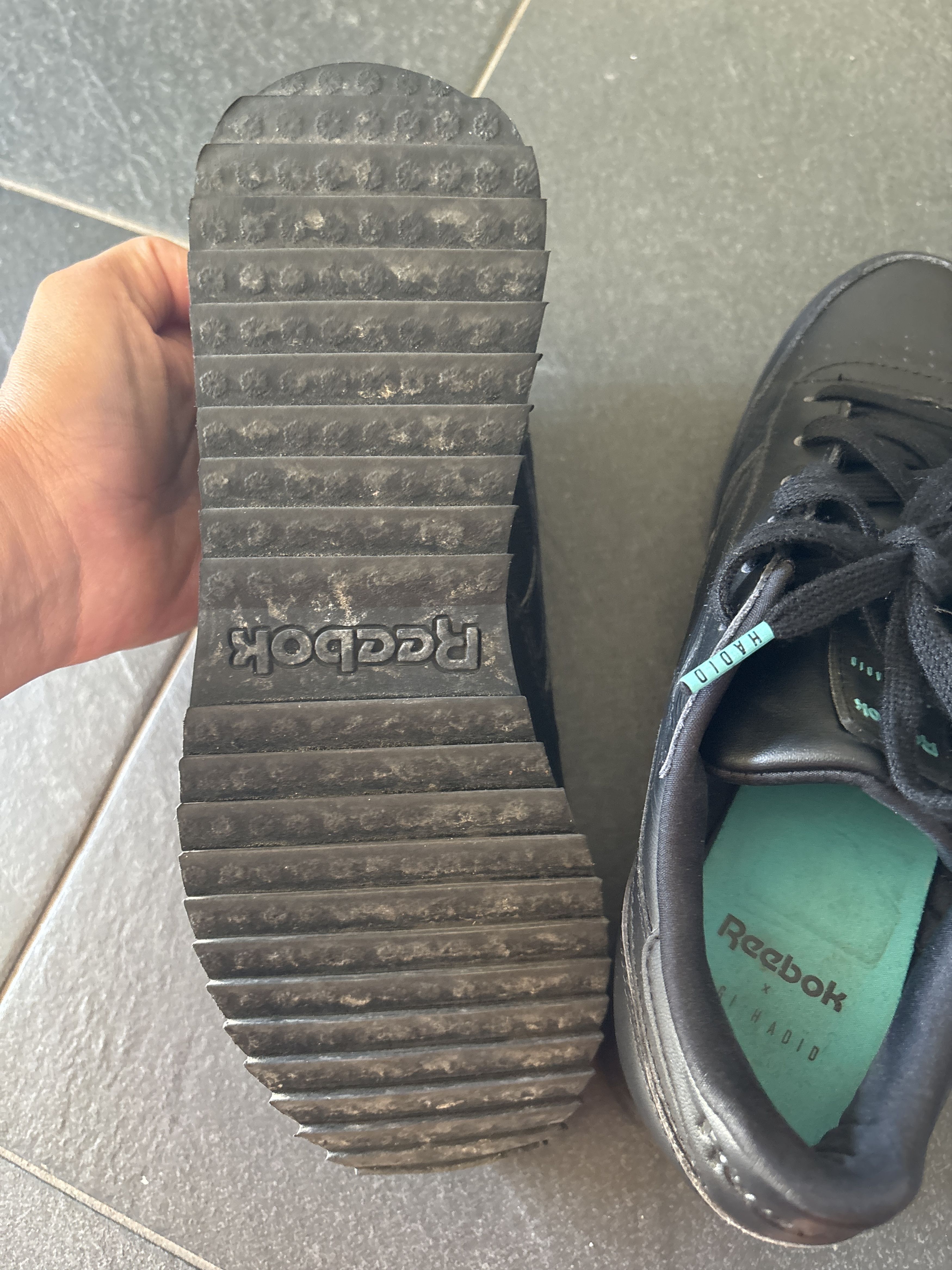 Reebok Reebok Reebok C Lthr Reebok X Gigi Hadid Svart Sneakers Size US 8 / IT 38 - 5 Thumbnail
