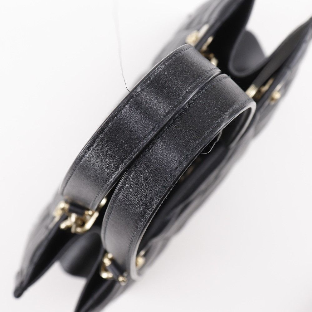 Dior Dior Dior Essential Small Tote Bag Leather Tote Bag Leather Tote Bag M8720OZVJ DUTY FREE for USA Size ONE SIZE - 5 Thumbnail