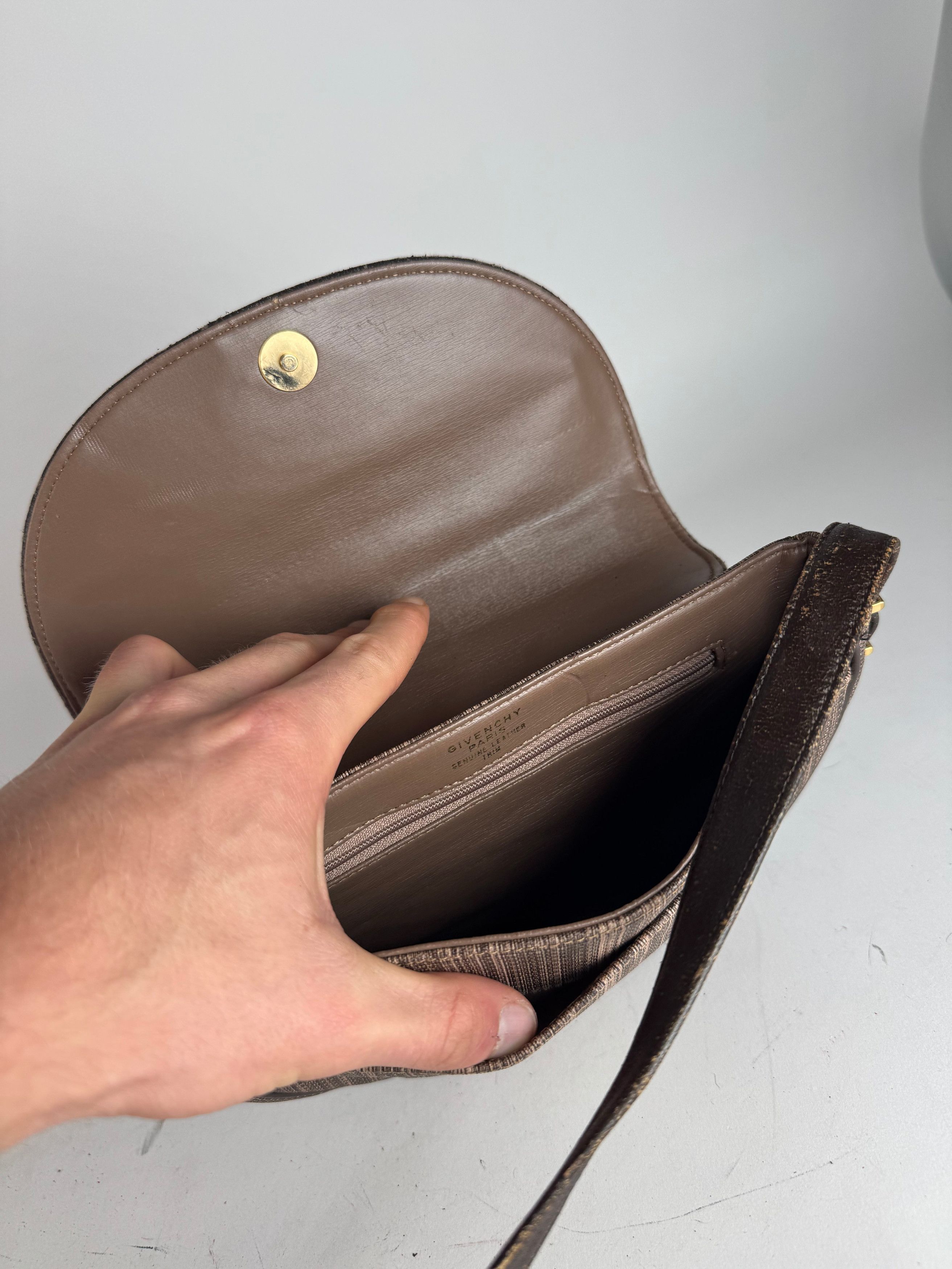 Givenchy Vintage Leather Shoulder in Bag Brown Size ONE SIZE - 3 Thumbnail
