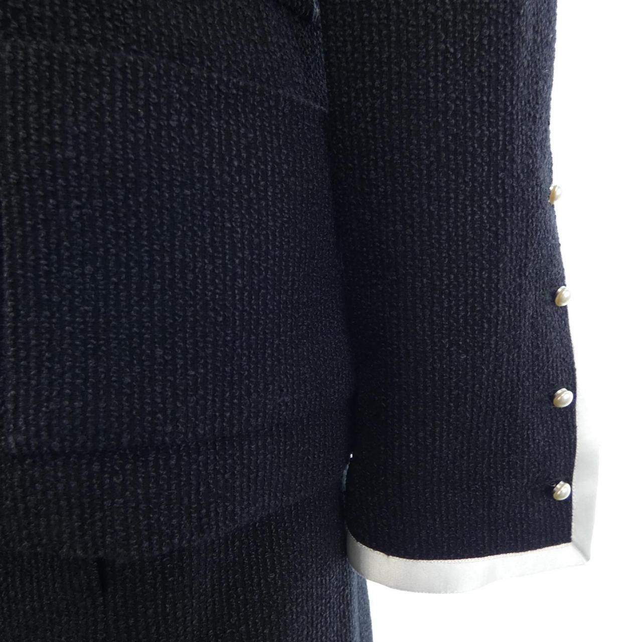 Chanel Chanel Chanel Suit Set Others Suits P23745V13766 04P DUTY FREE for USA Size ONE SIZE - 6 Thumbnail
