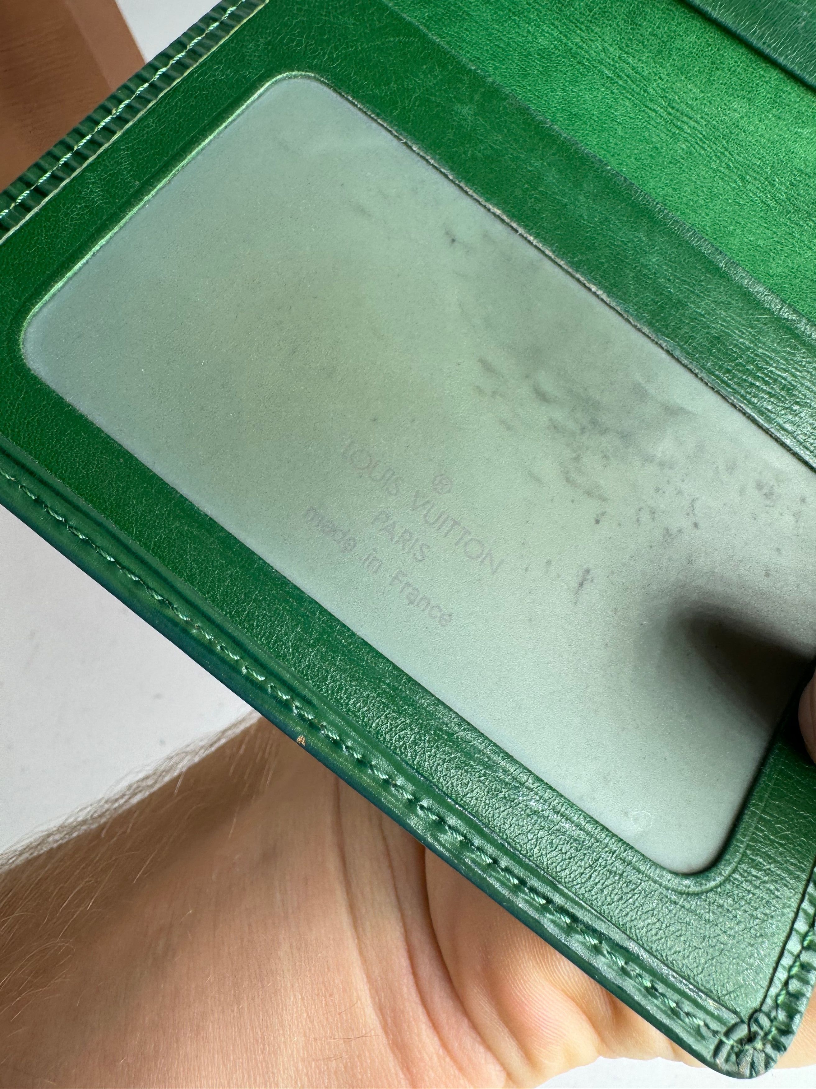Louis Vuitton Vintage EPI Leather Card Holder Green Size ONE SIZE - 4 Thumbnail